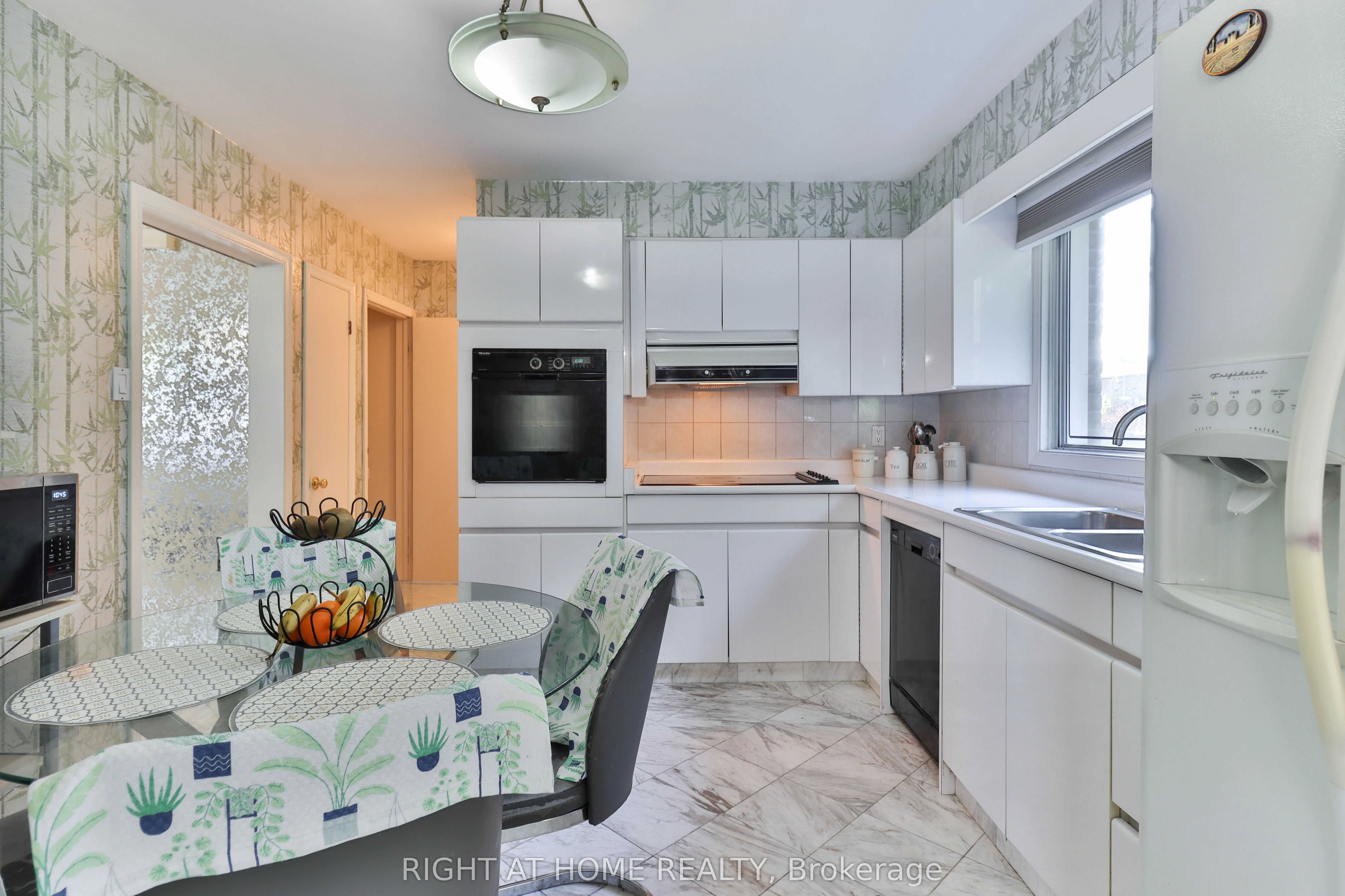 106 Grandravine Drive