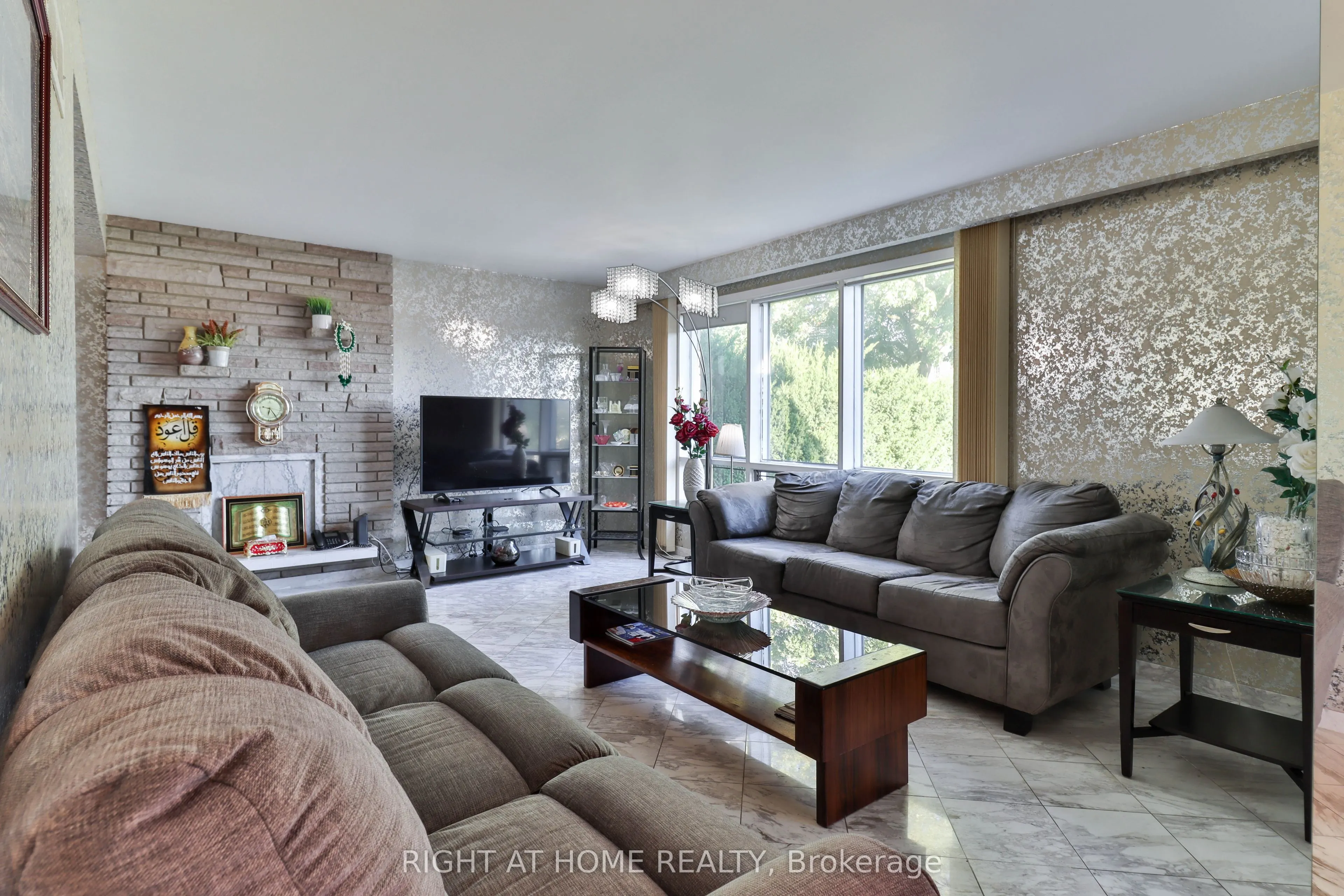 106 Grandravine Drive