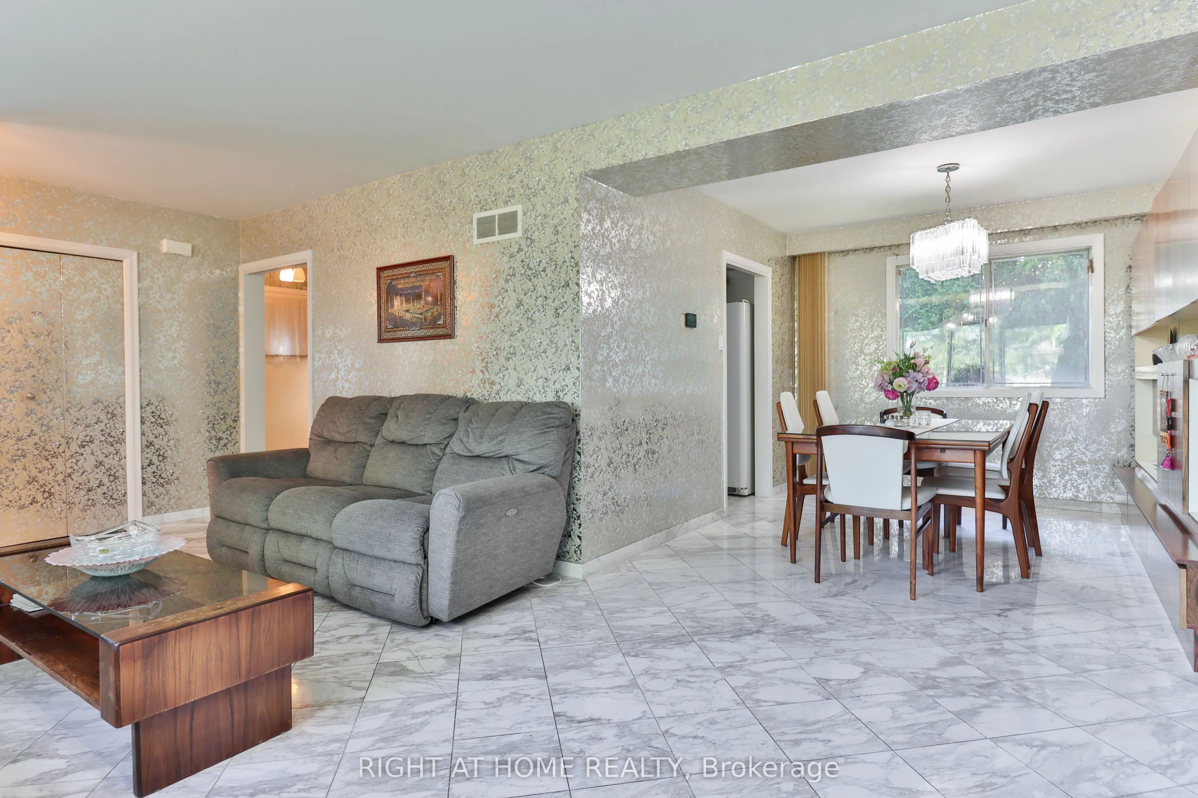 106 Grandravine Drive