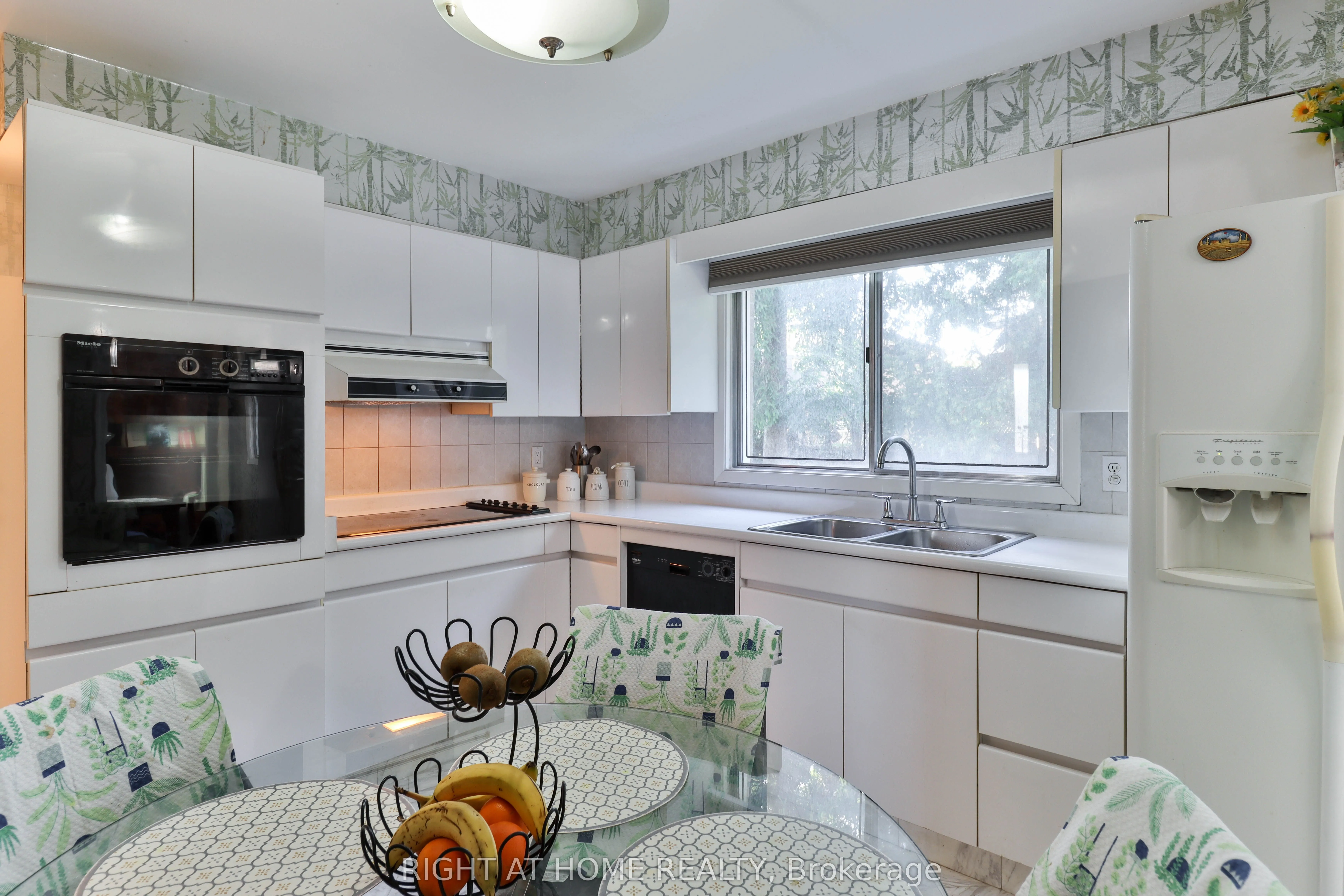 106 Grandravine Drive