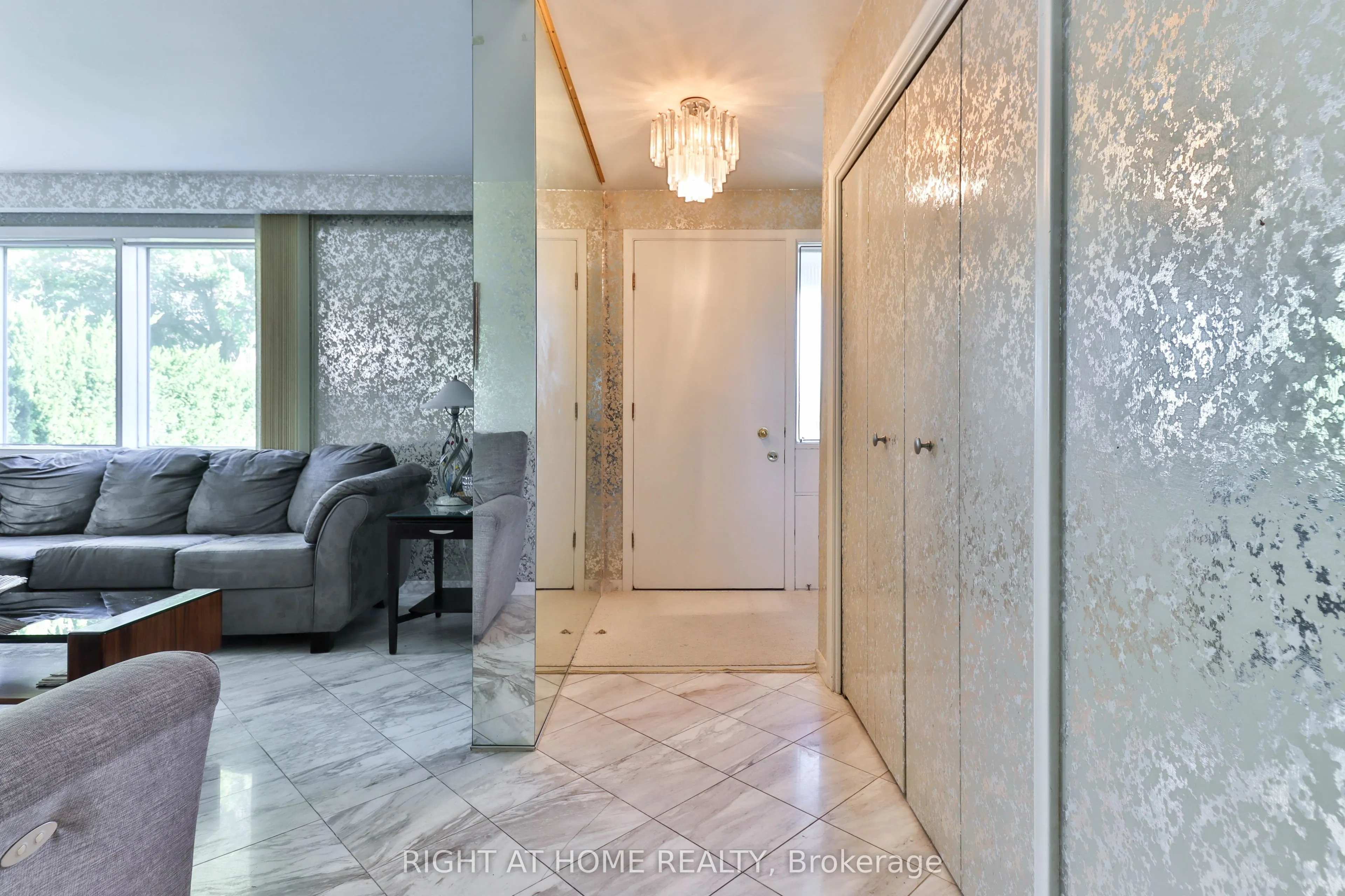 106 Grandravine Drive