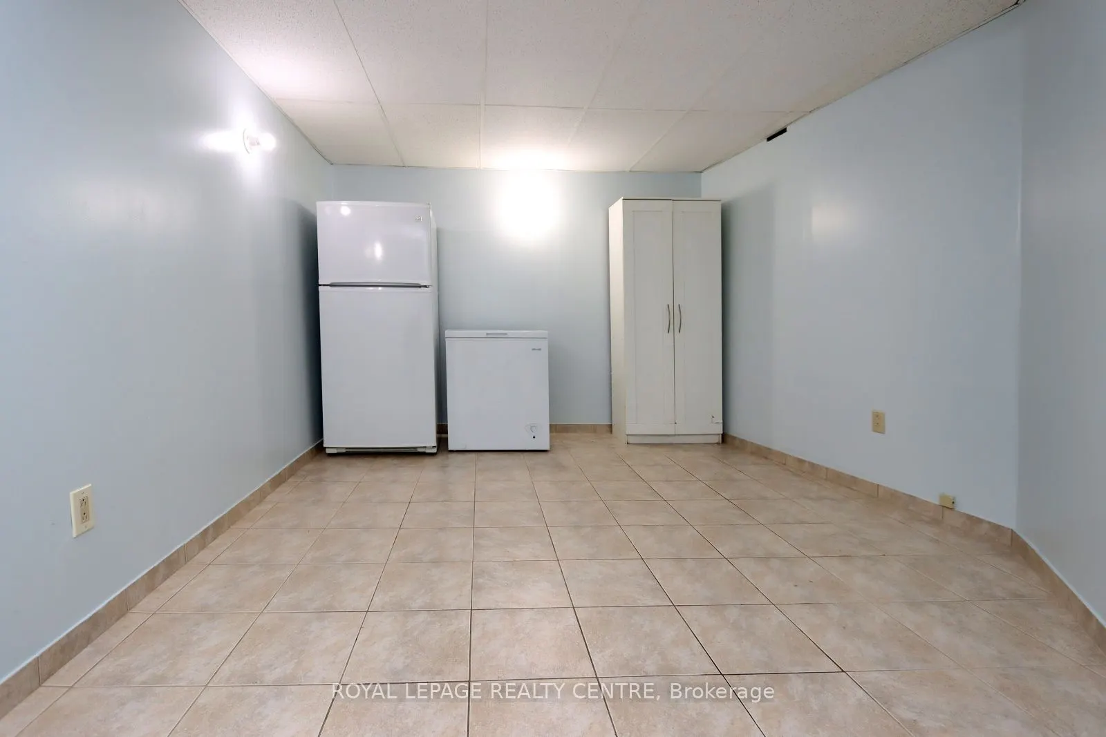 444 Silverstone Drive, #11