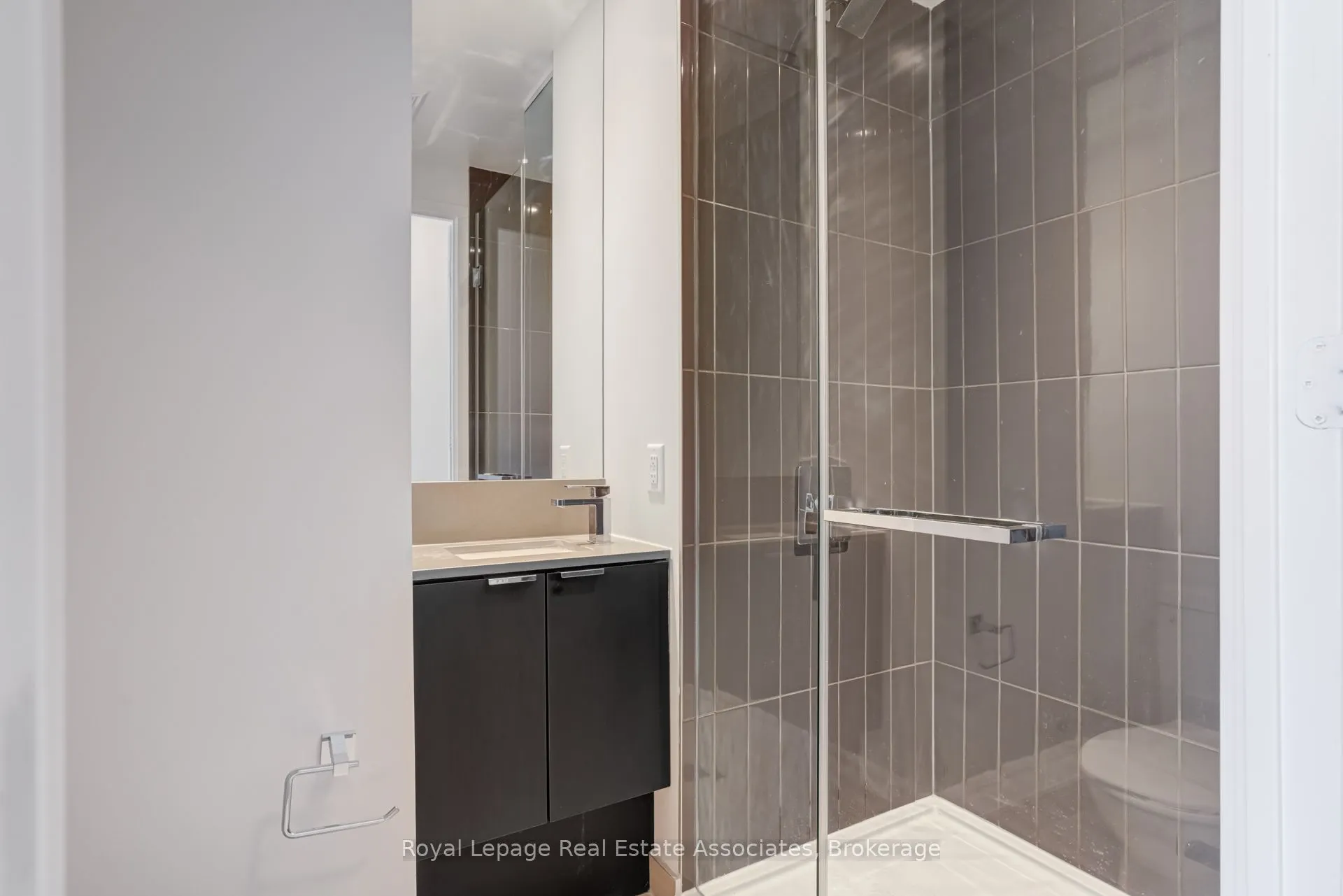 3883 Quartz Road, #1807