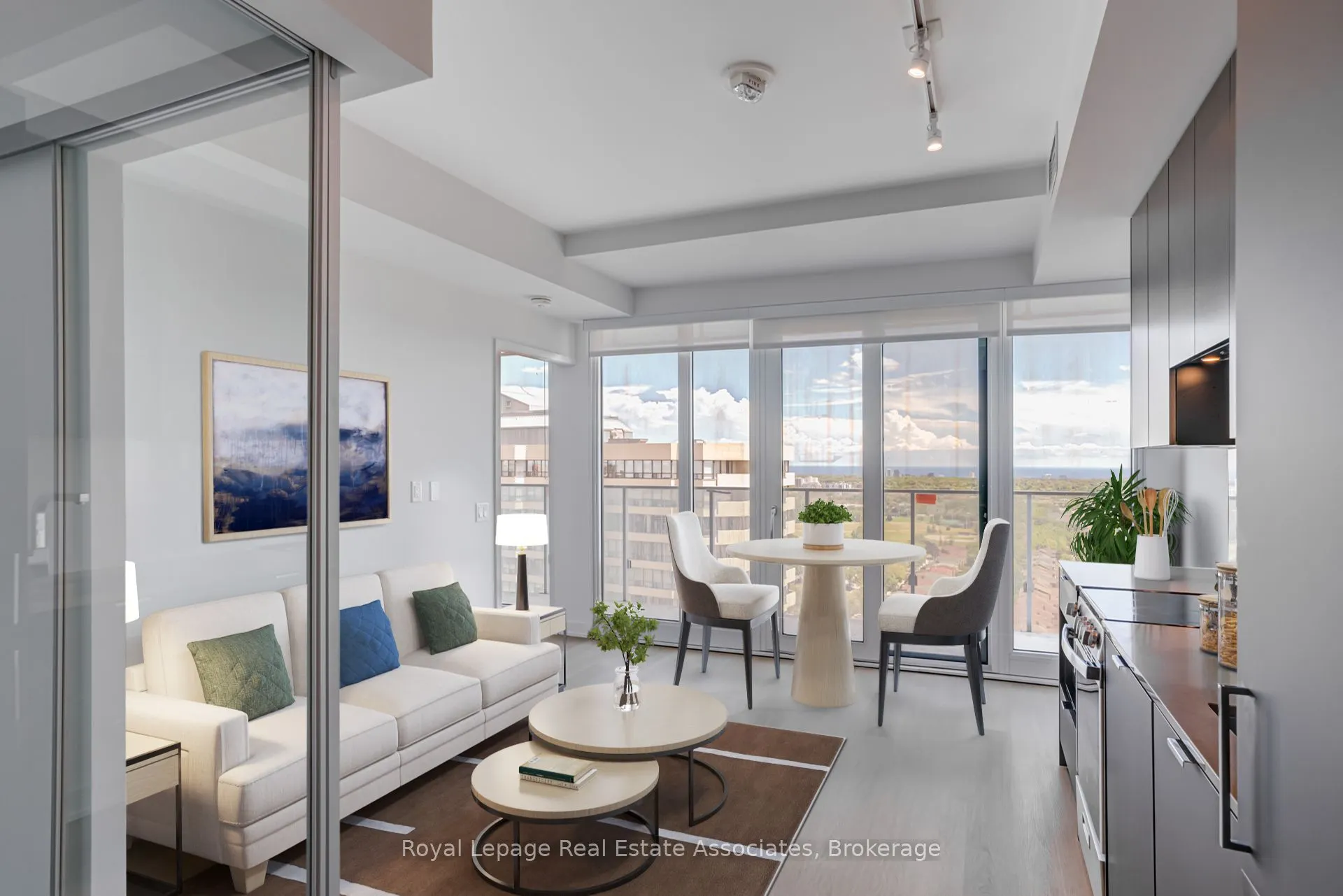 3883 Quartz Road, #1807