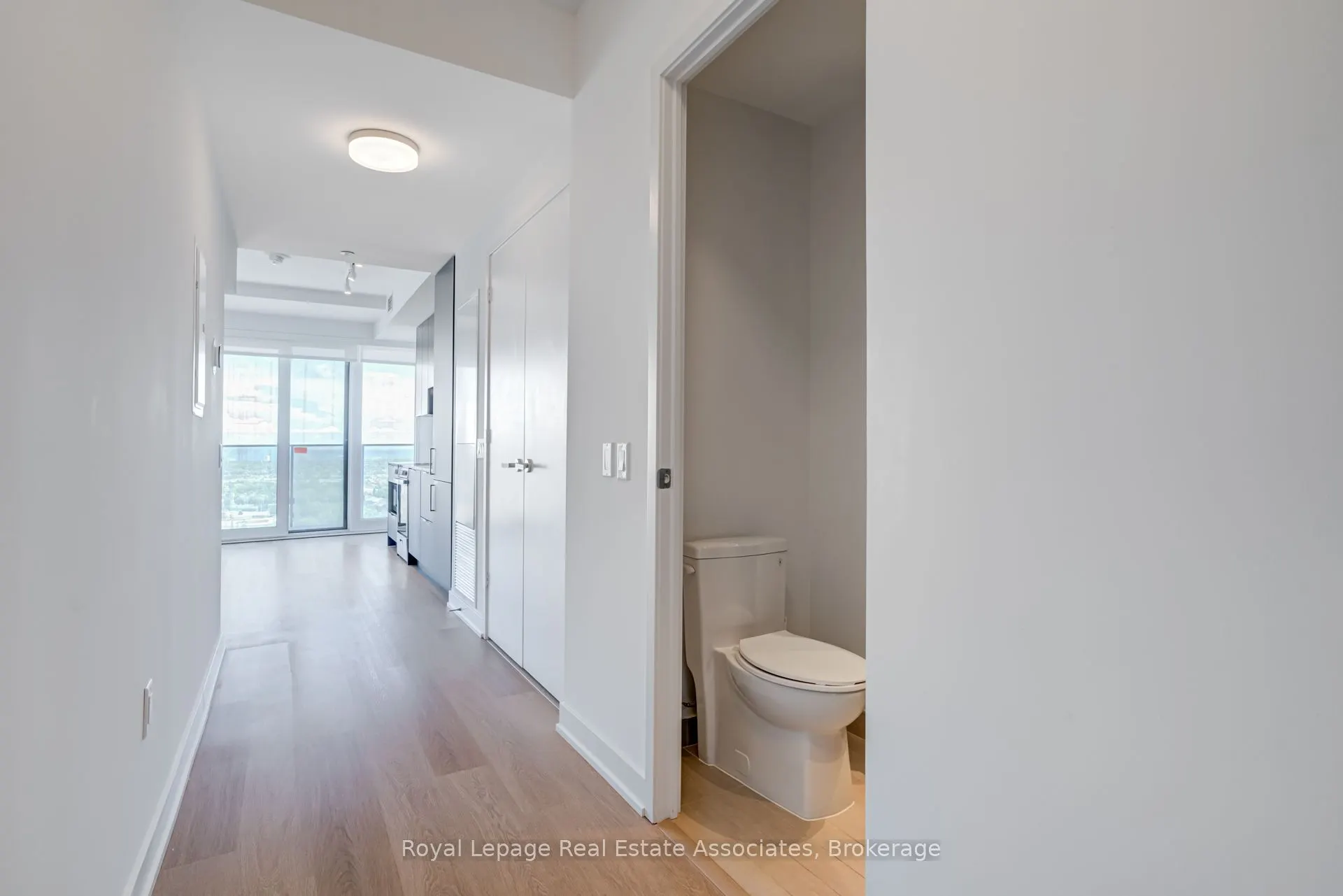 3883 Quartz Road, #1807