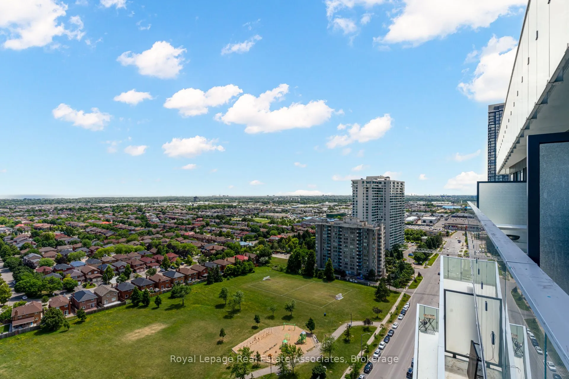 3883 Quartz Road, #1807
