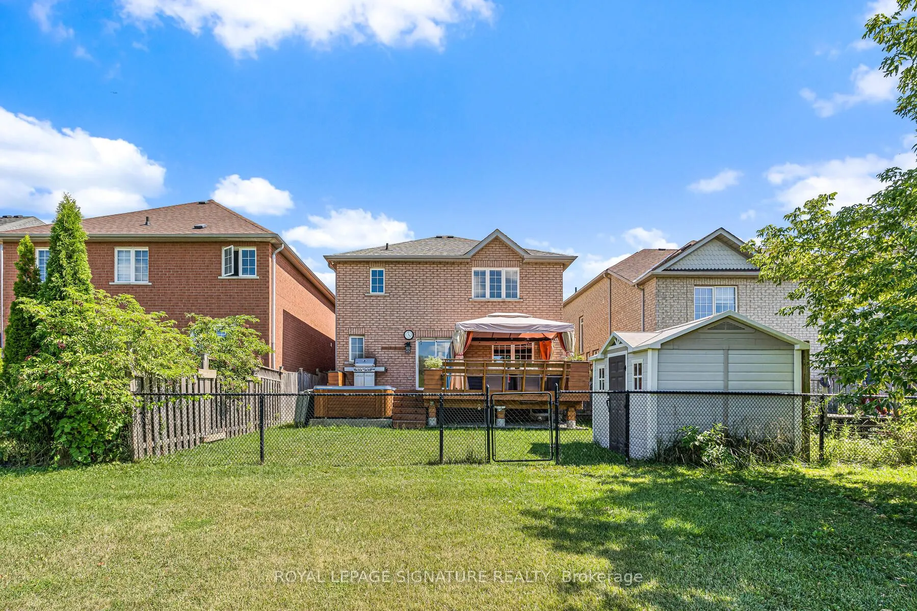 116 River Rock Crescent
