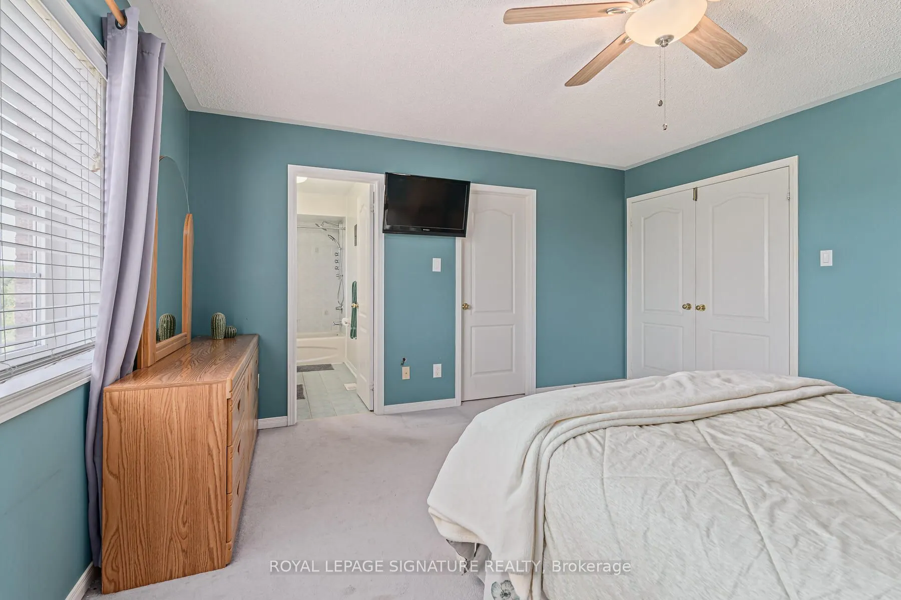 116 River Rock Crescent