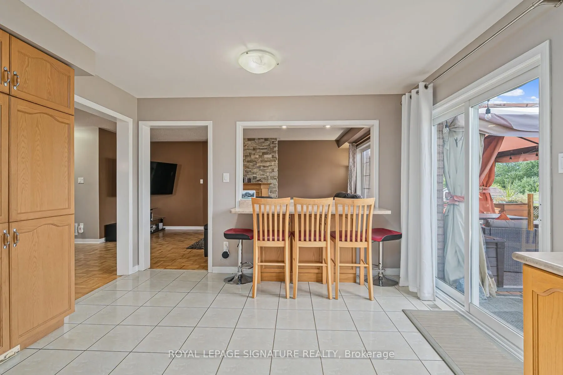 116 River Rock Crescent