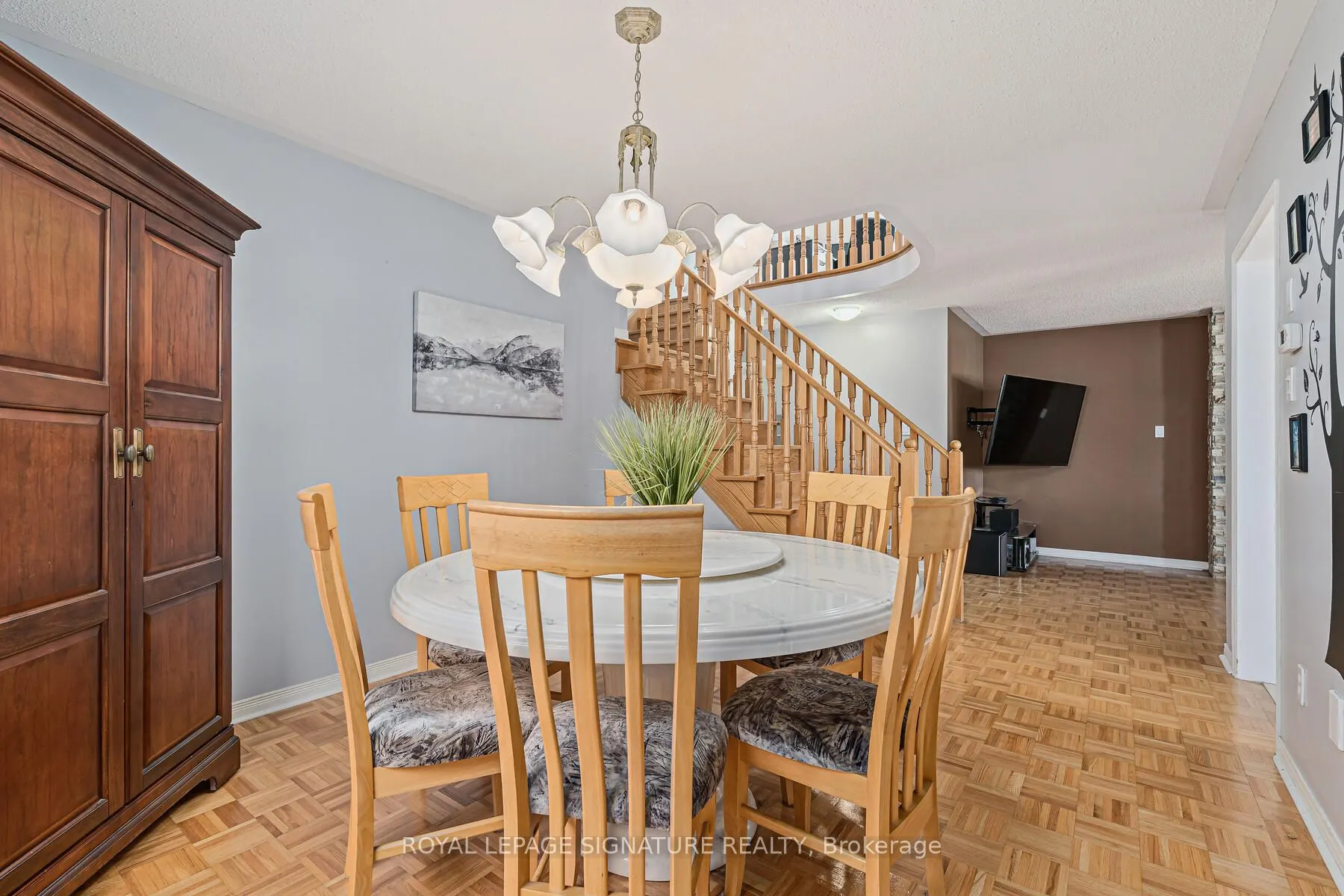 116 River Rock Crescent