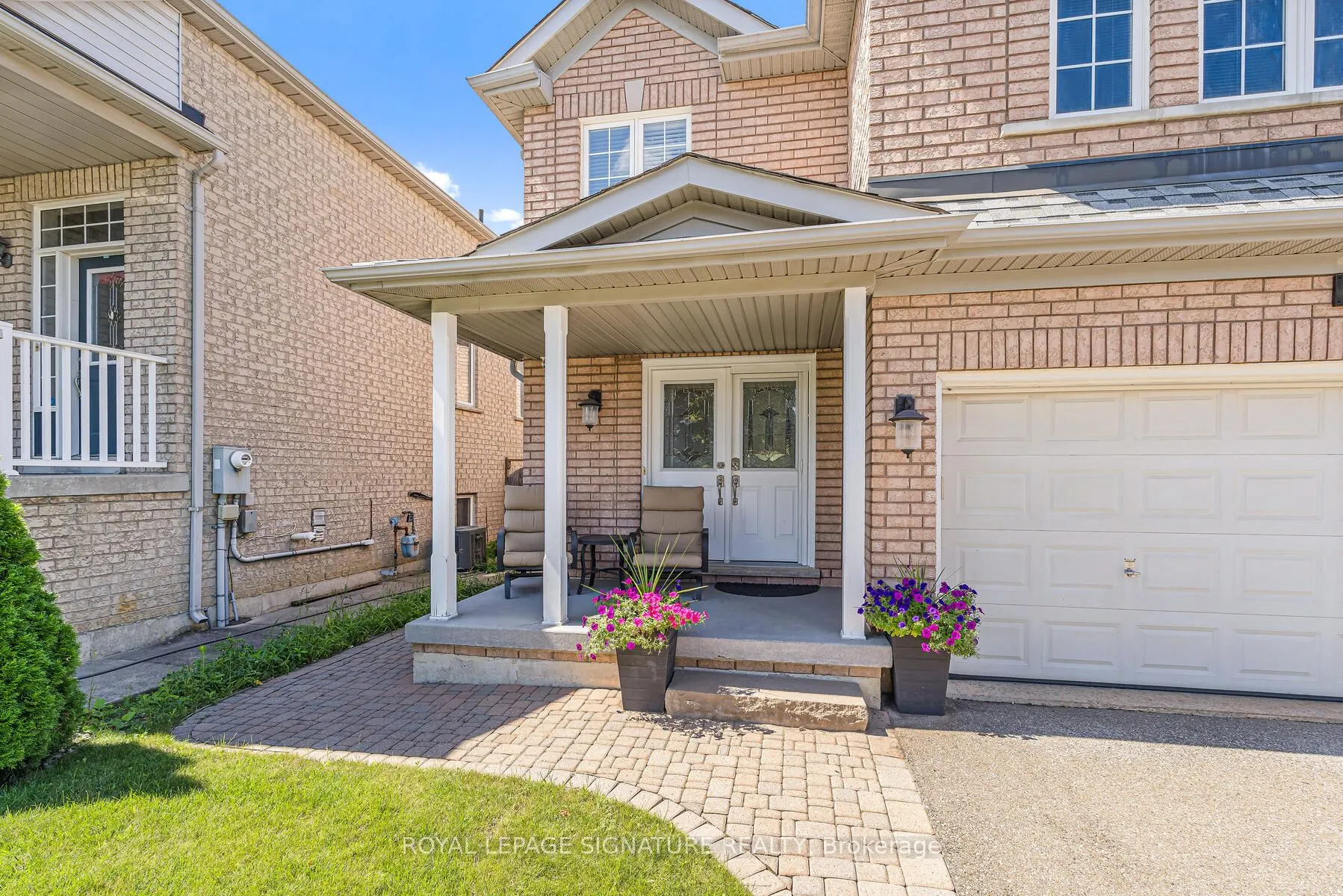 116 River Rock Crescent