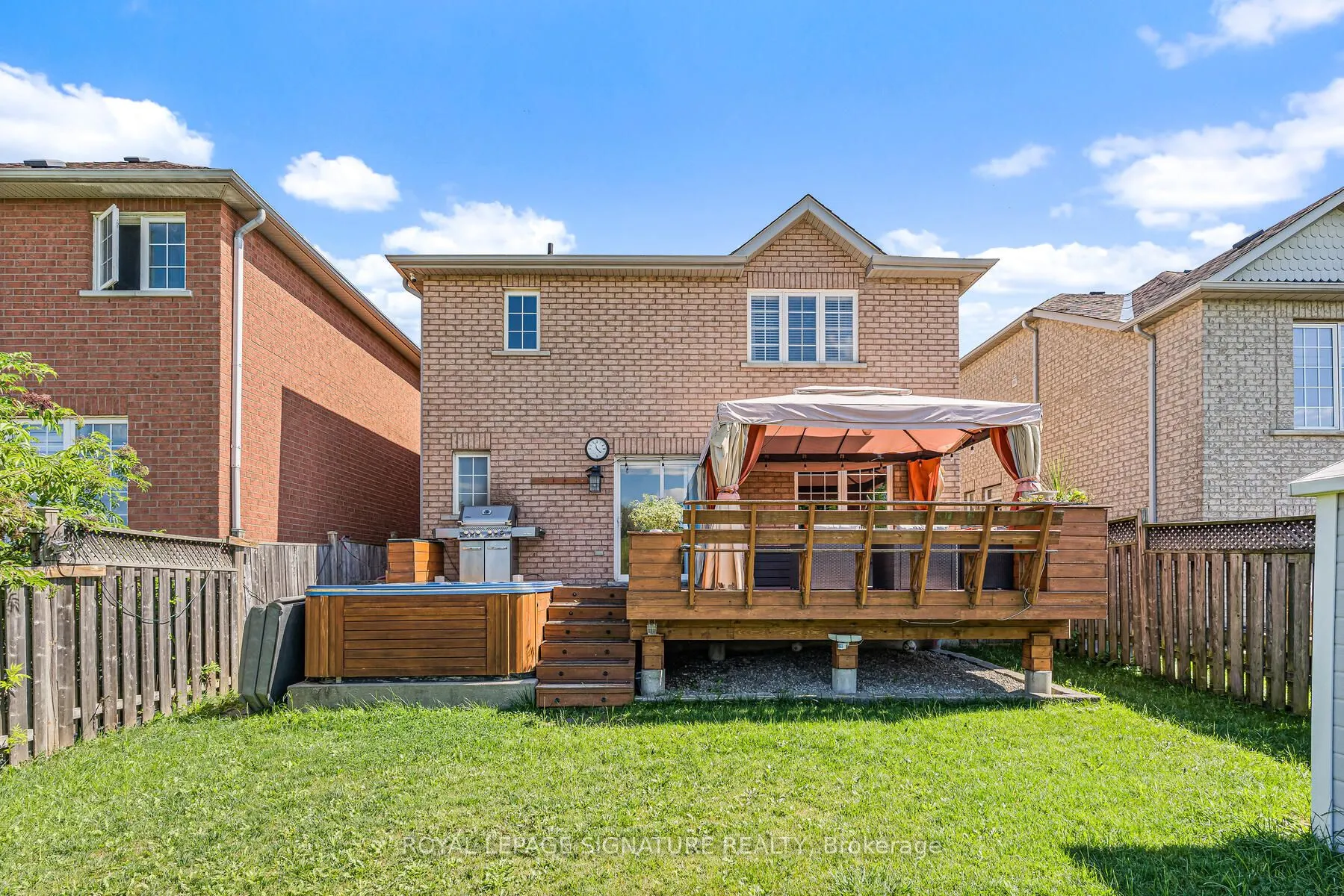 116 River Rock Crescent
