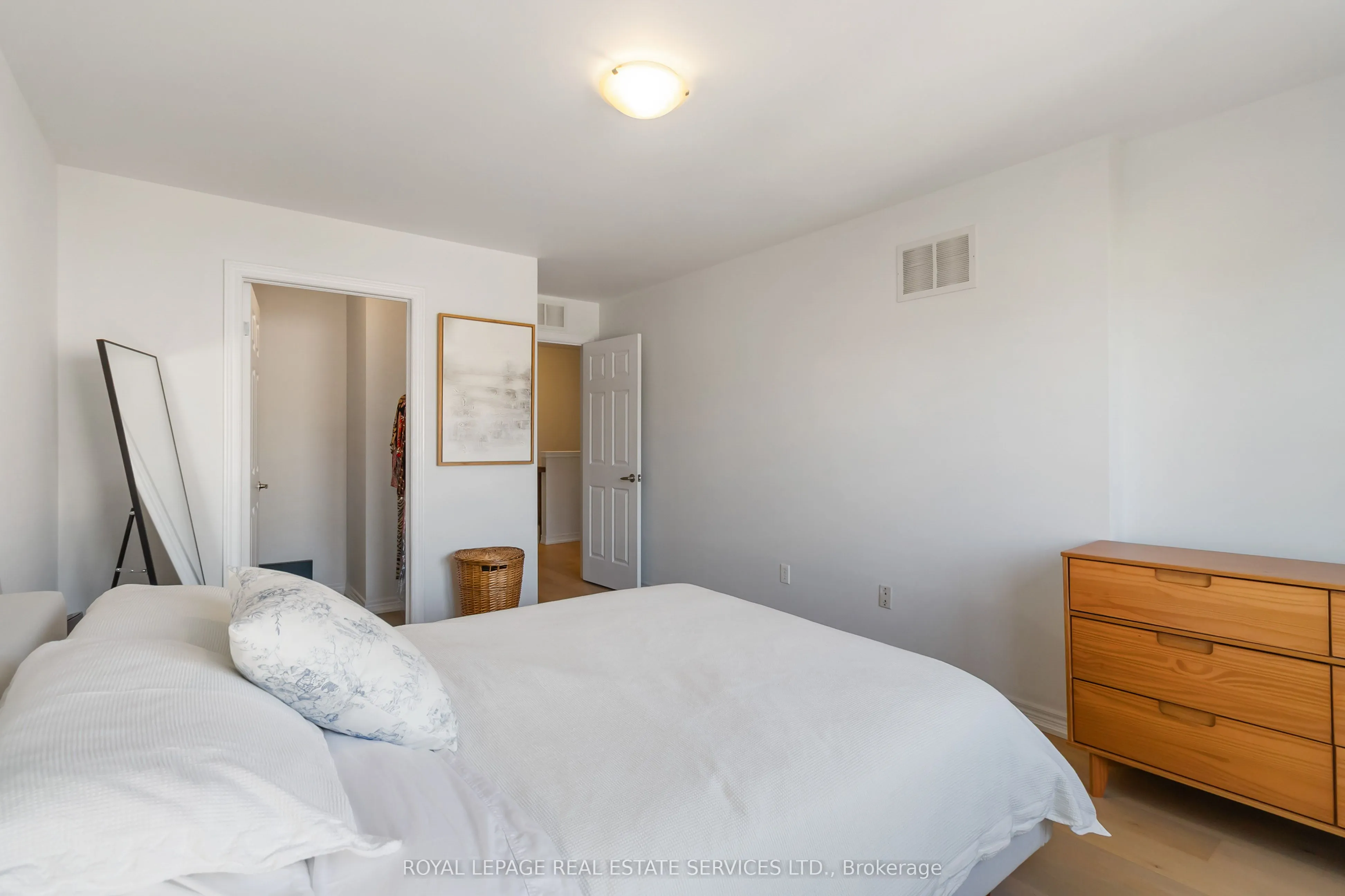 362 Plains Road E, #46