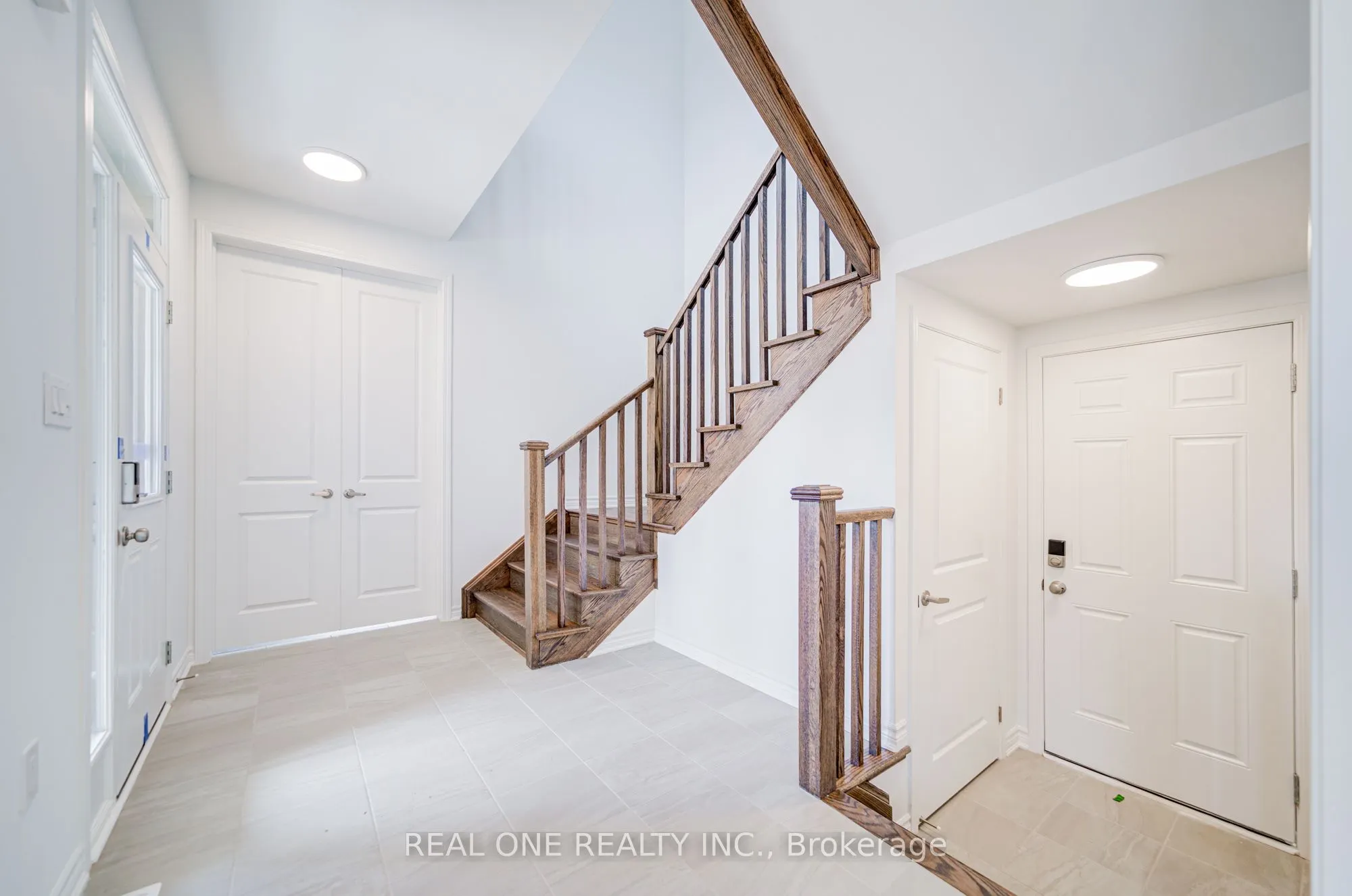 1201 Onyx Trail