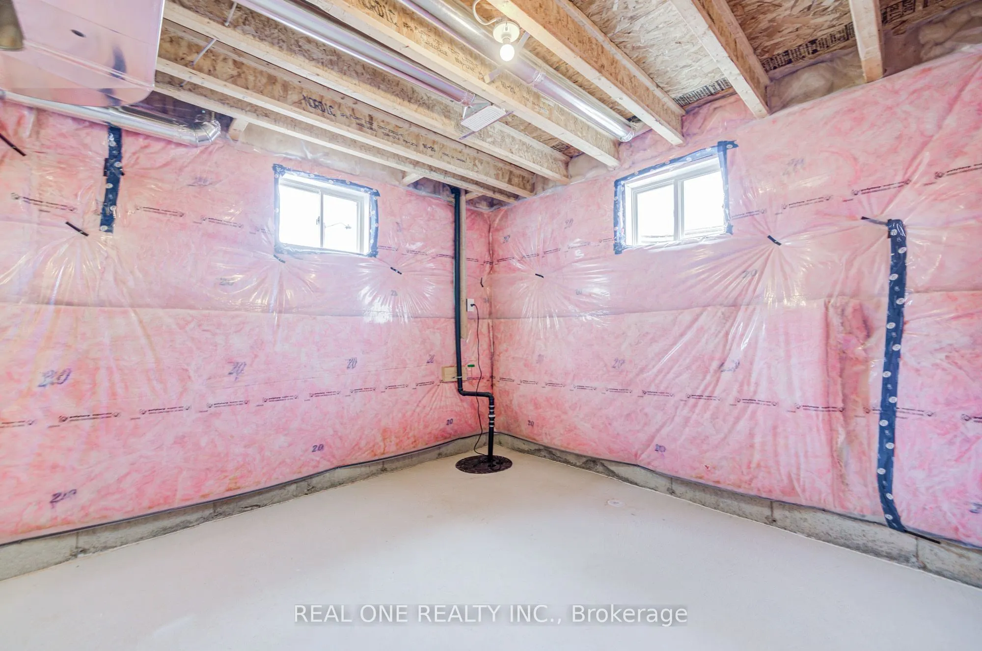 1201 Onyx Trail