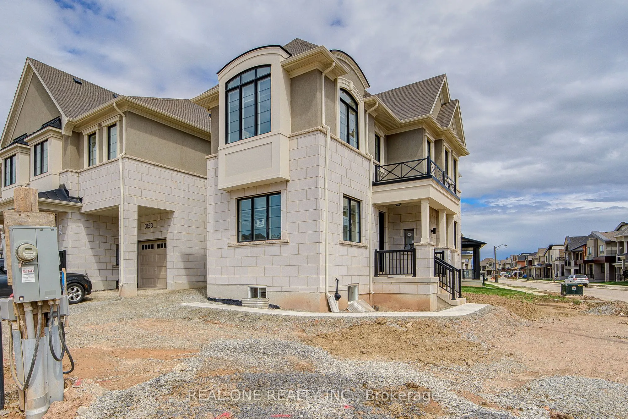 1201 Onyx Trail