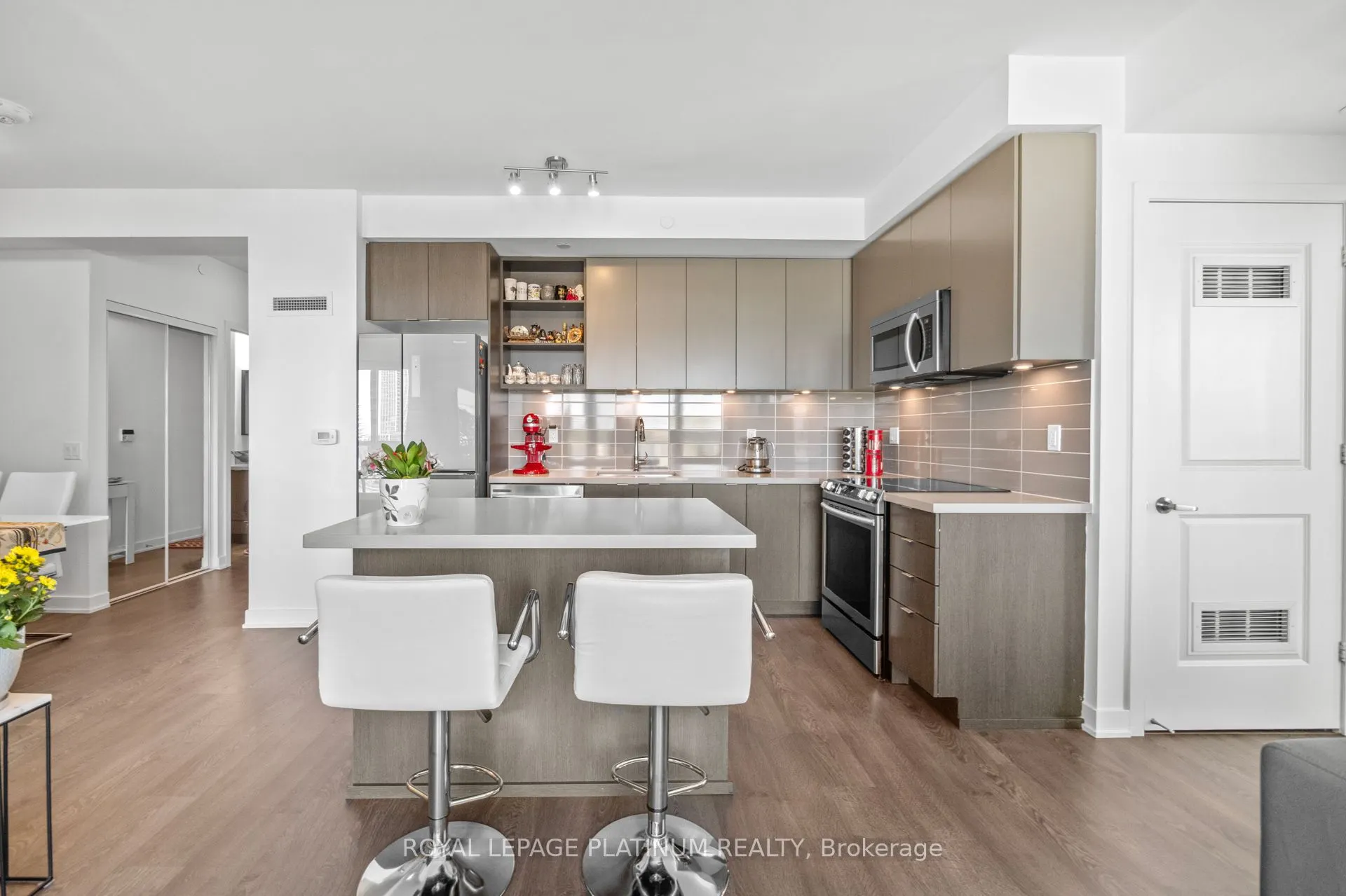 4699 Glen Erin Drive, #409