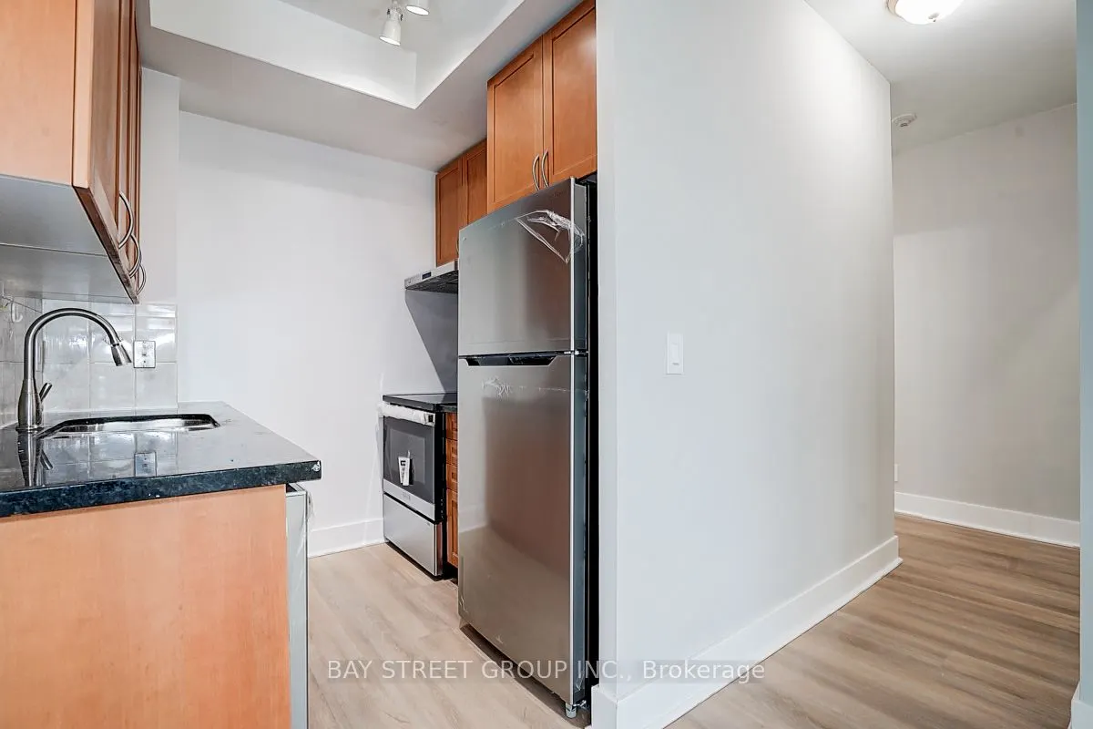 3939 Duke Of York Boulevard, #2004