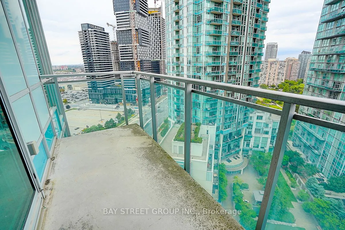 3939 Duke Of York Boulevard, #2004