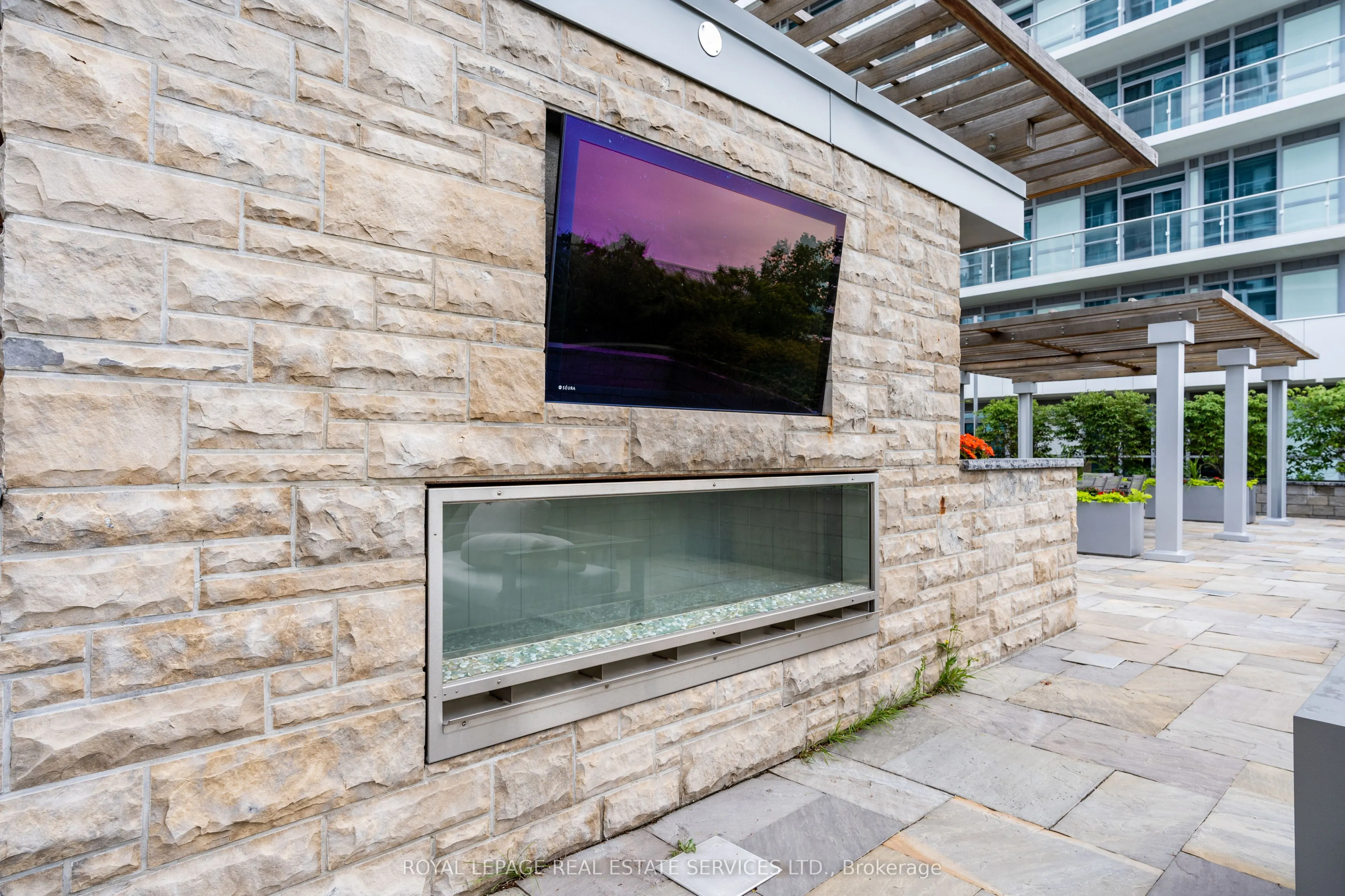55 Speers Road, #612