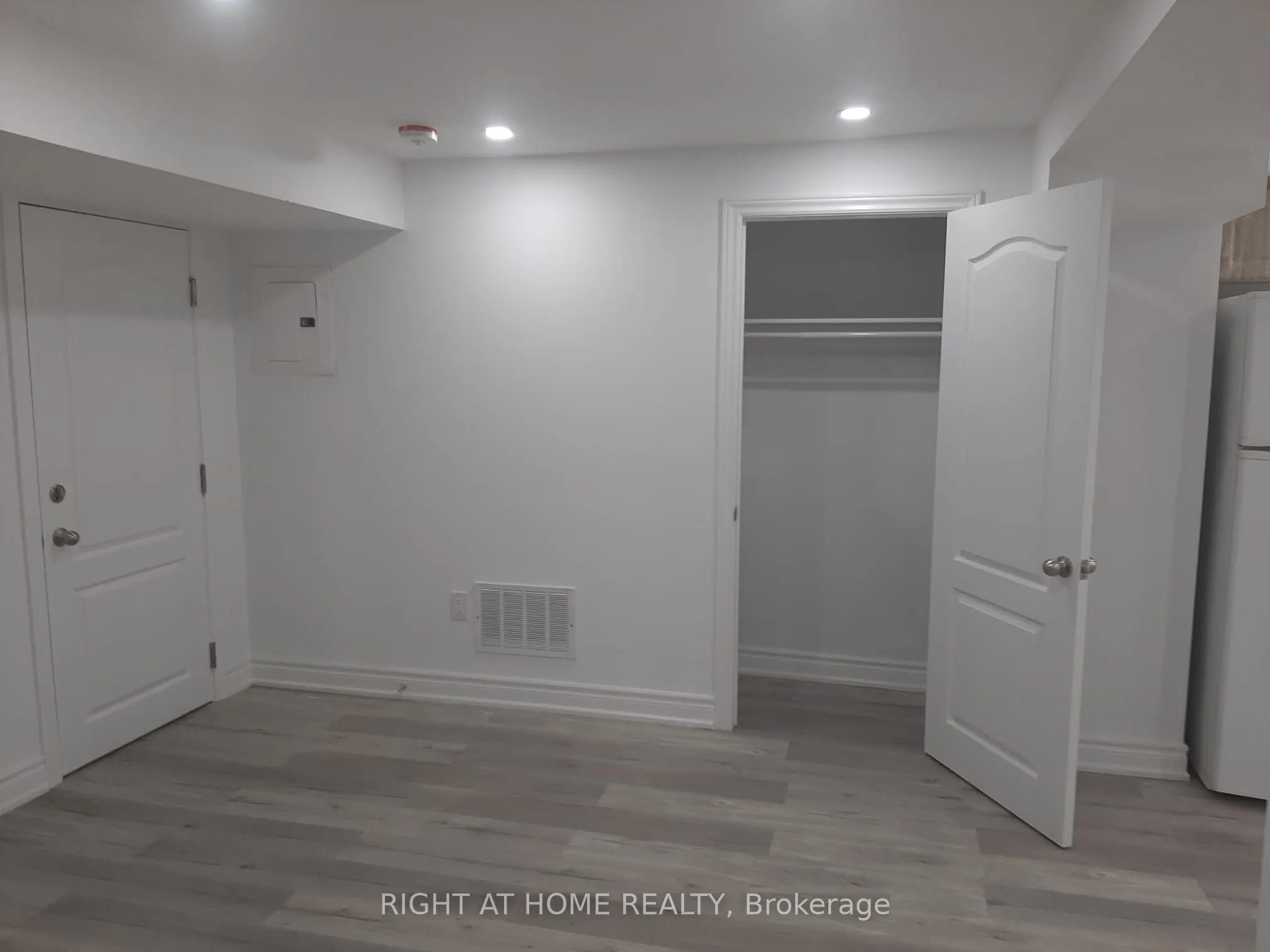 3222 Trelawny Circle, #STUDIO 2
