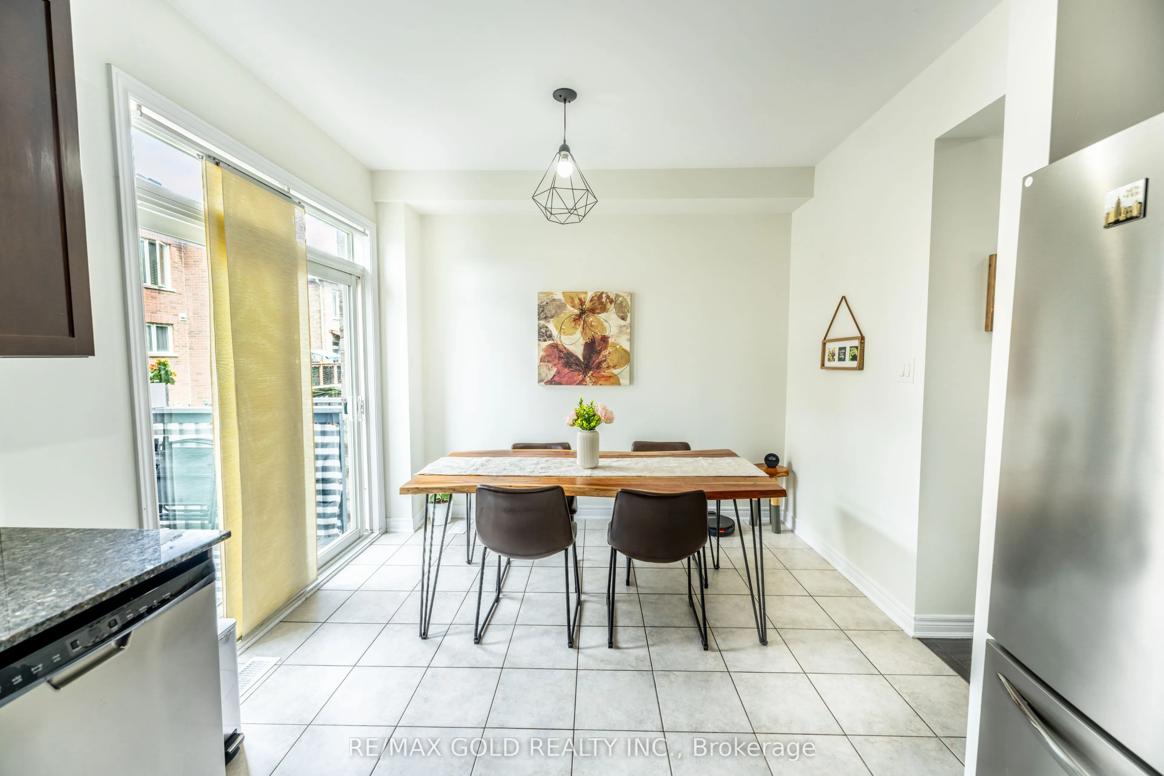 34 Rockbrook Trail