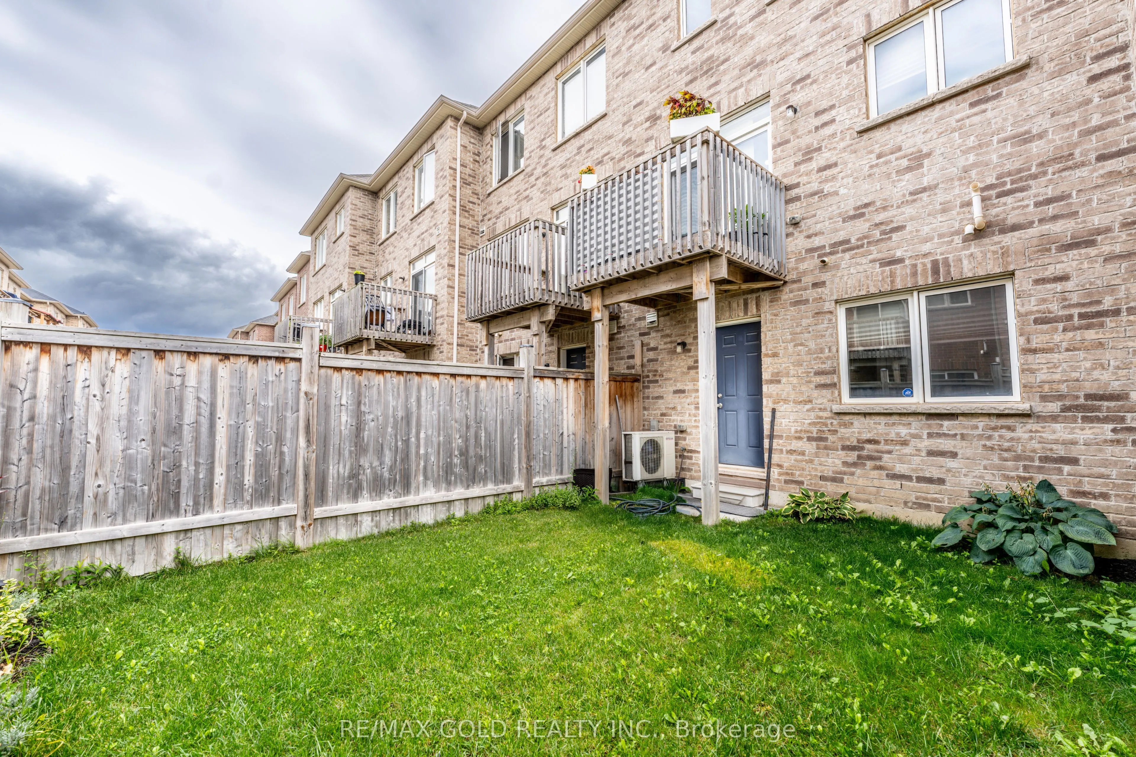 34 Rockbrook Trail