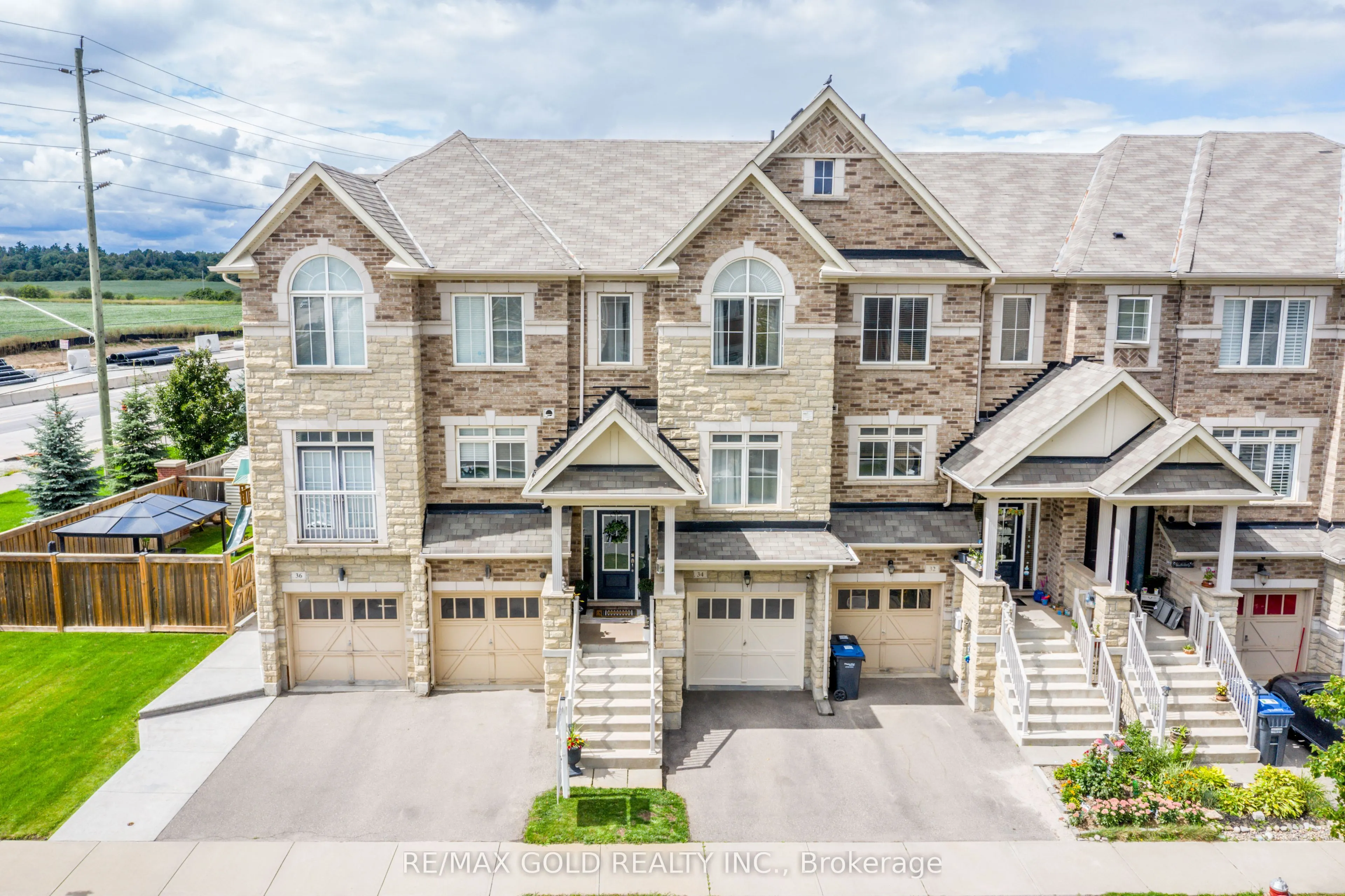 34 Rockbrook Trail