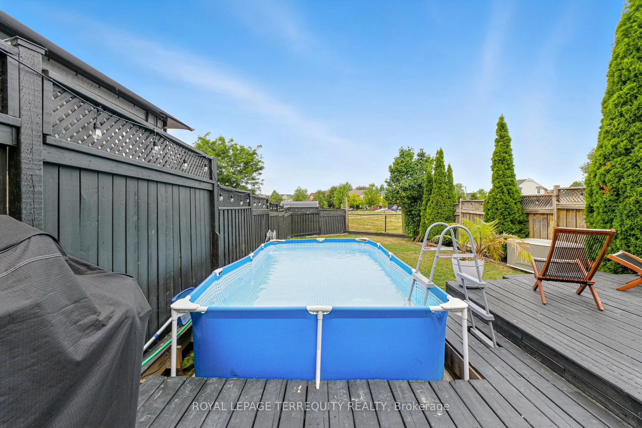 1117 Riddell Crescent
