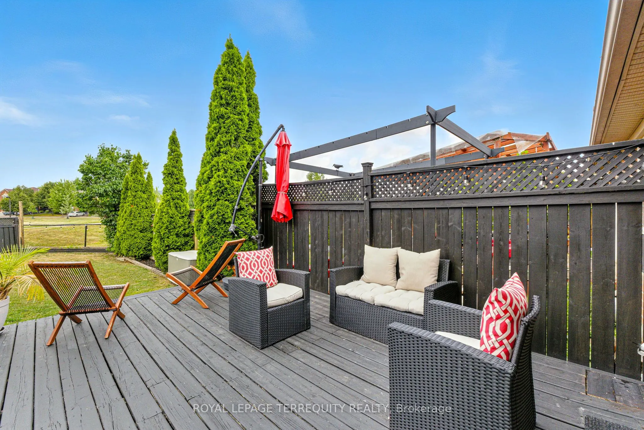 1117 Riddell Crescent