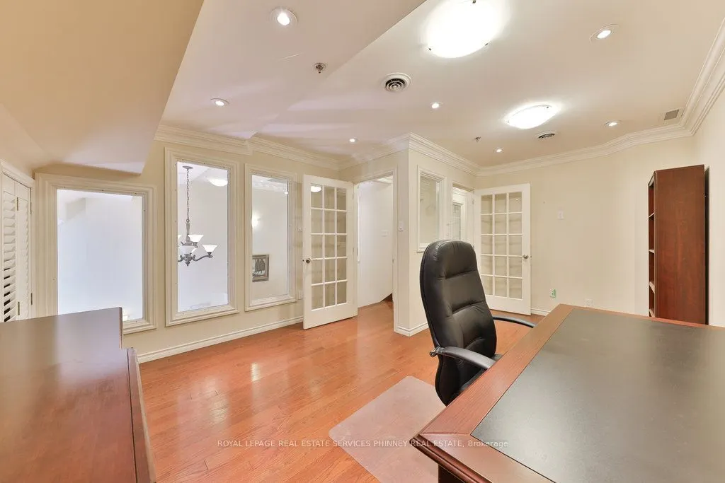 2861 Sherwood Heights Drive, #26