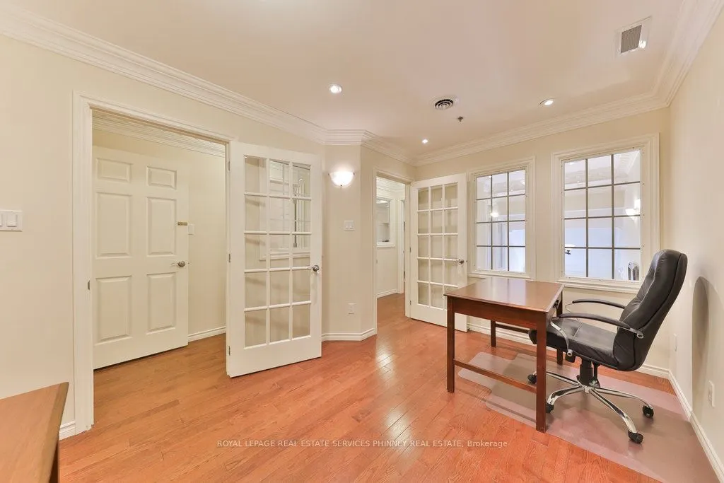 2861 Sherwood Heights Drive, #26