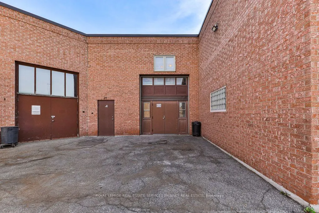 2861 Sherwood Heights Drive, #26