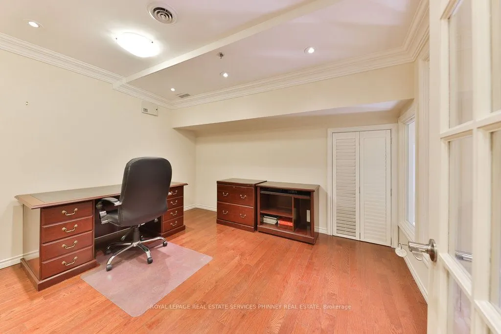 2861 Sherwood Heights Drive, #26