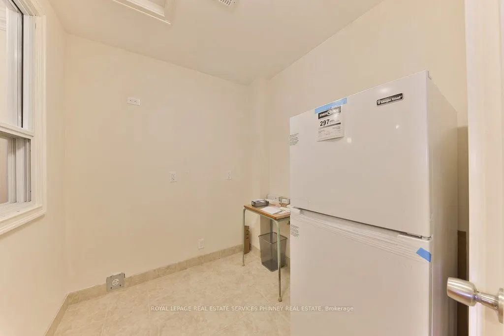 2861 Sherwood Heights Drive, #26