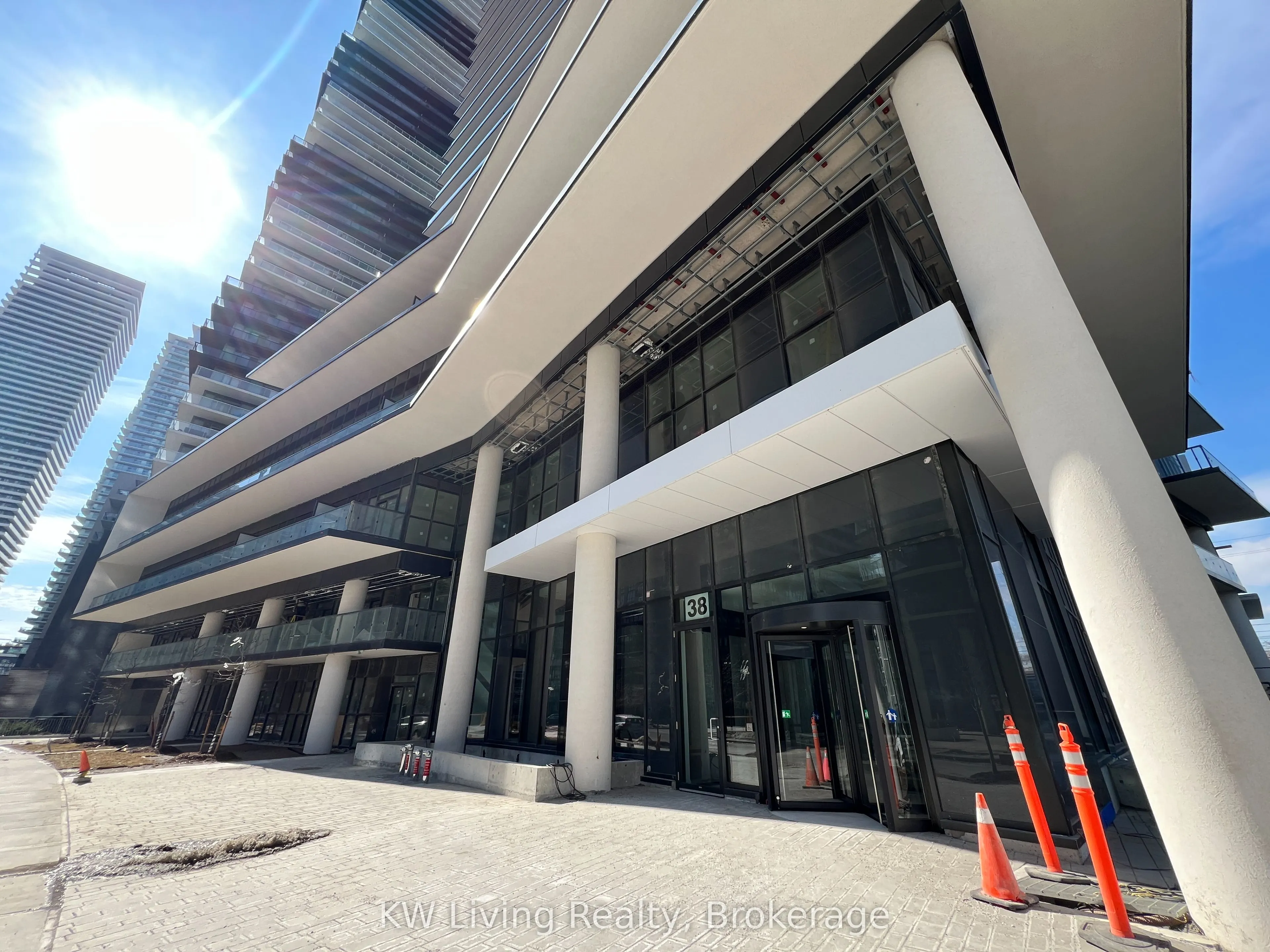 38 Annie Craig Drive, #2506