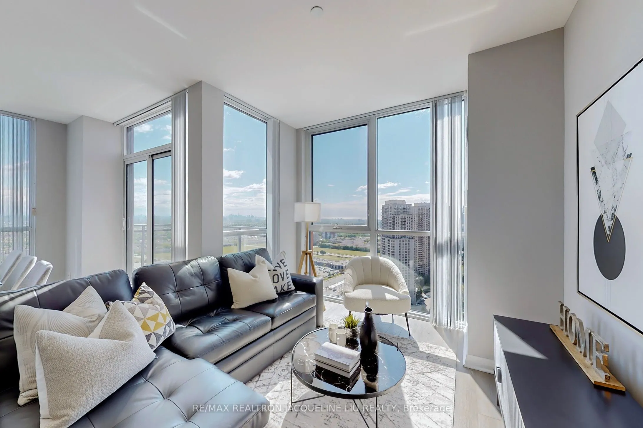 75 Eglinton Avenue W, #2801
