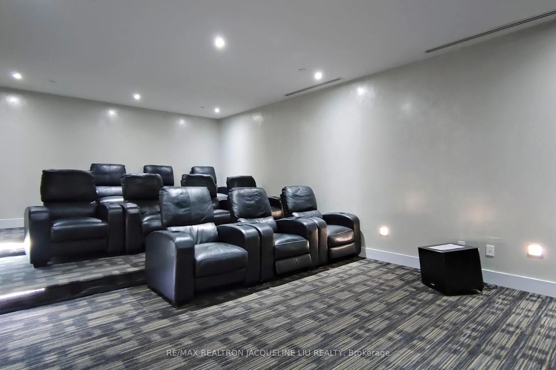 75 Eglinton Avenue W, #2801