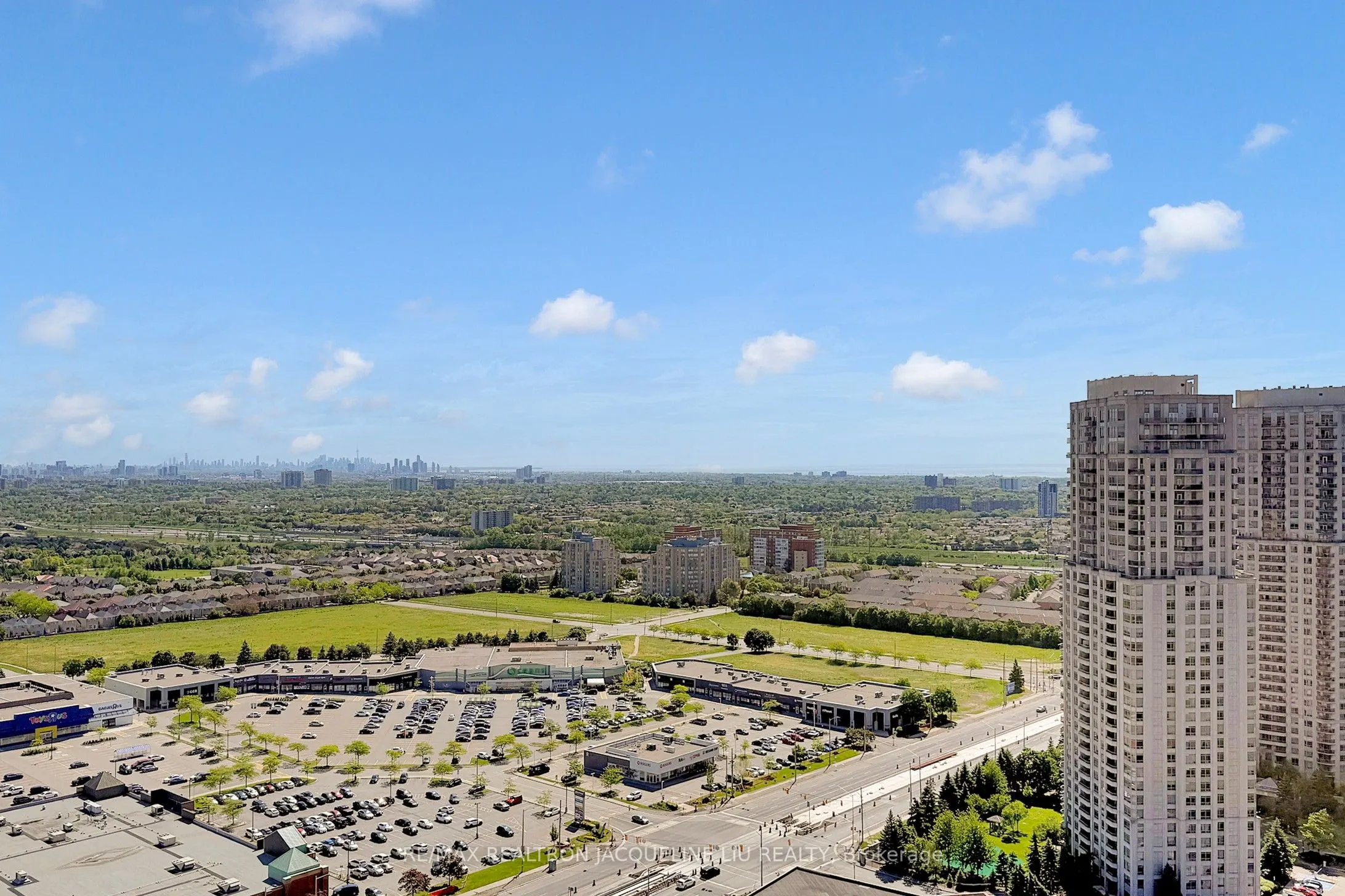 75 Eglinton Avenue W, #2801