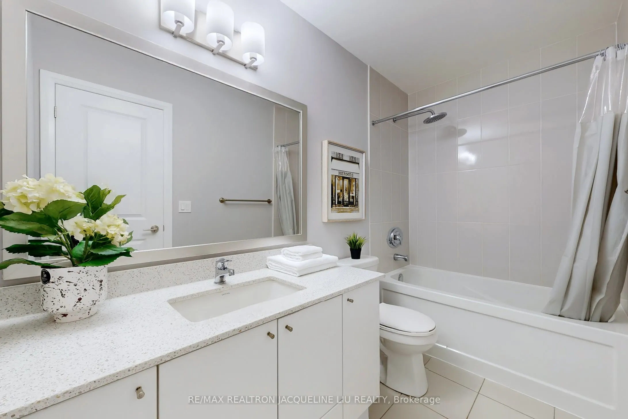 75 Eglinton Avenue W, #2801