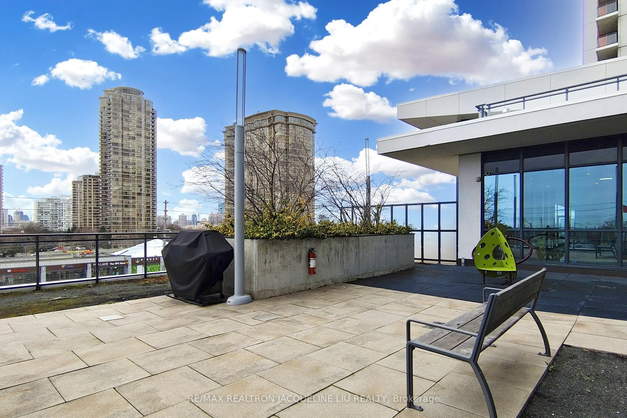 75 Eglinton Avenue W, #2801