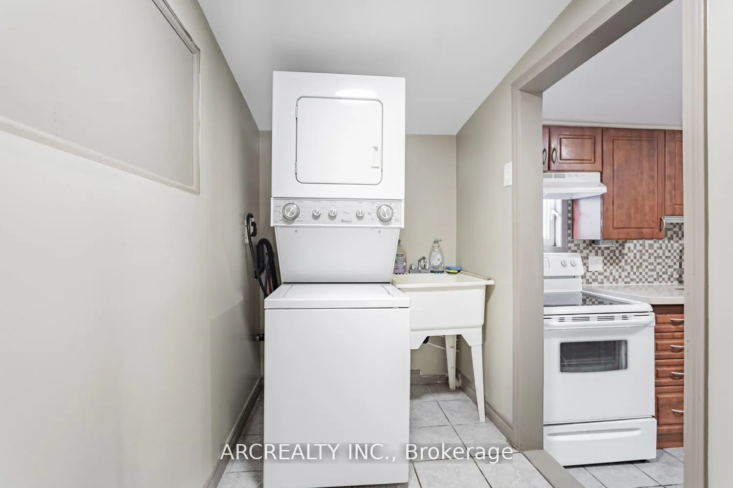 61 Hallam Street, #Main