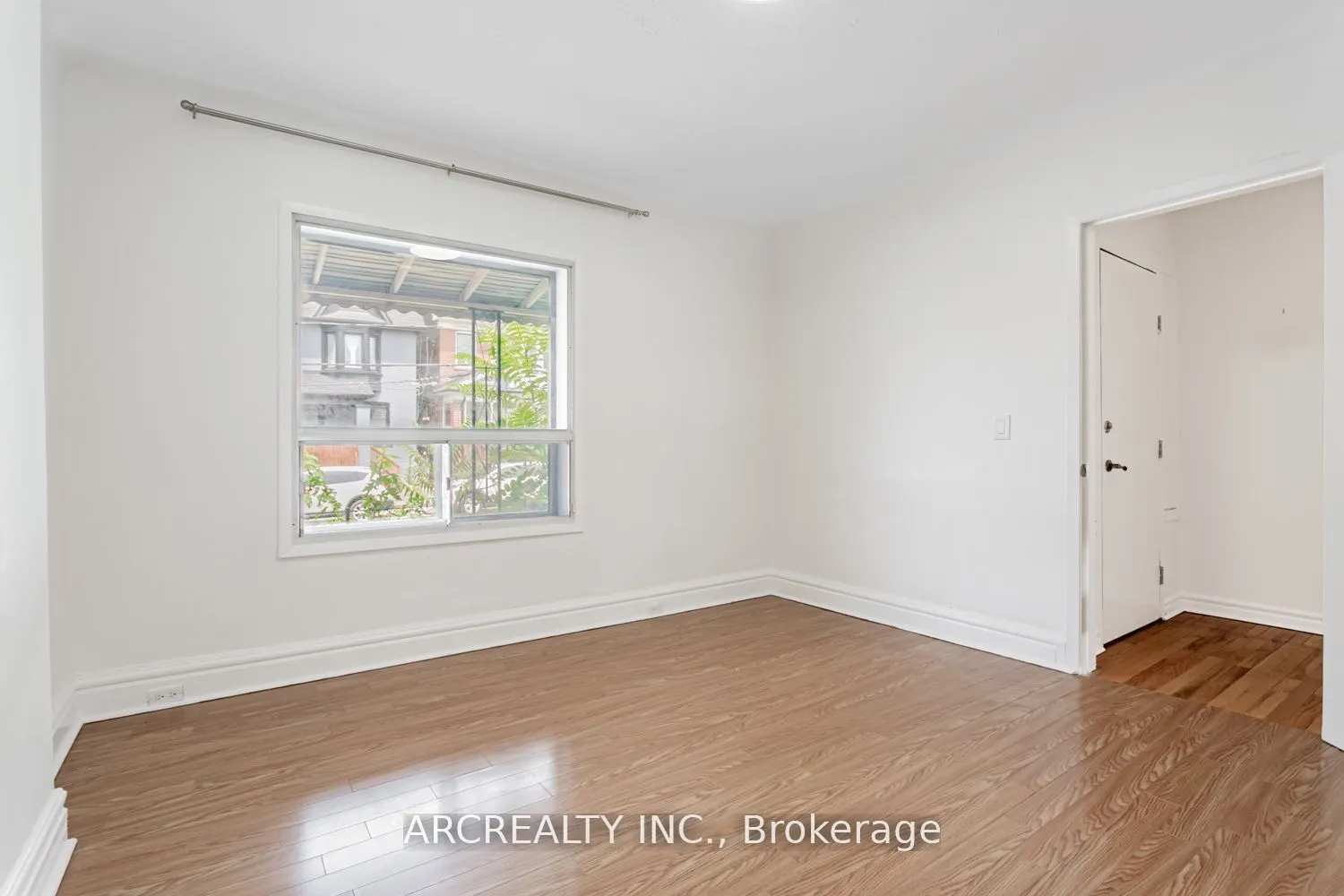 61 Hallam Street, #Main