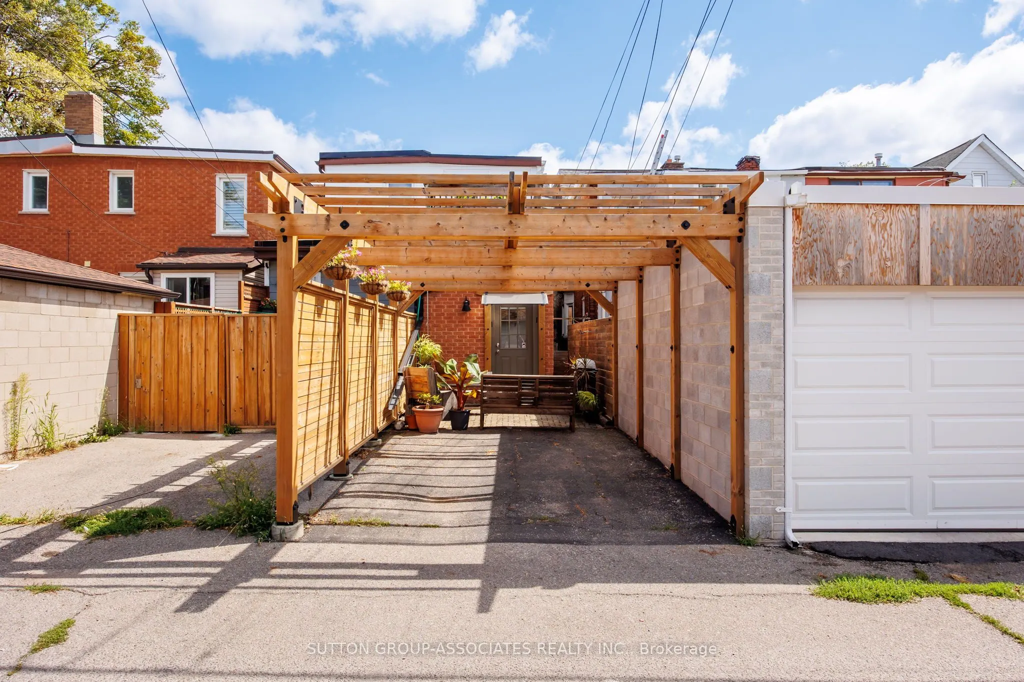 32 St Clair Gardens