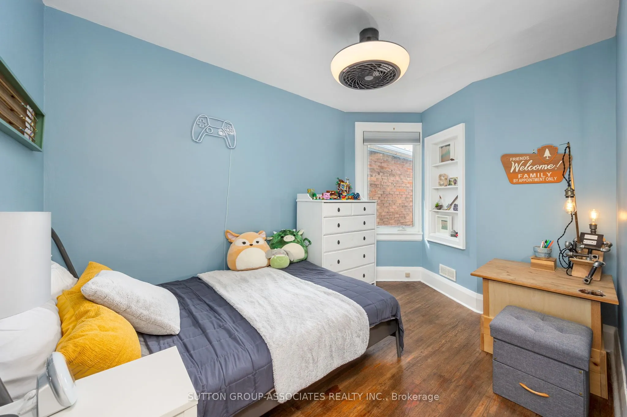 32 St Clair Gardens