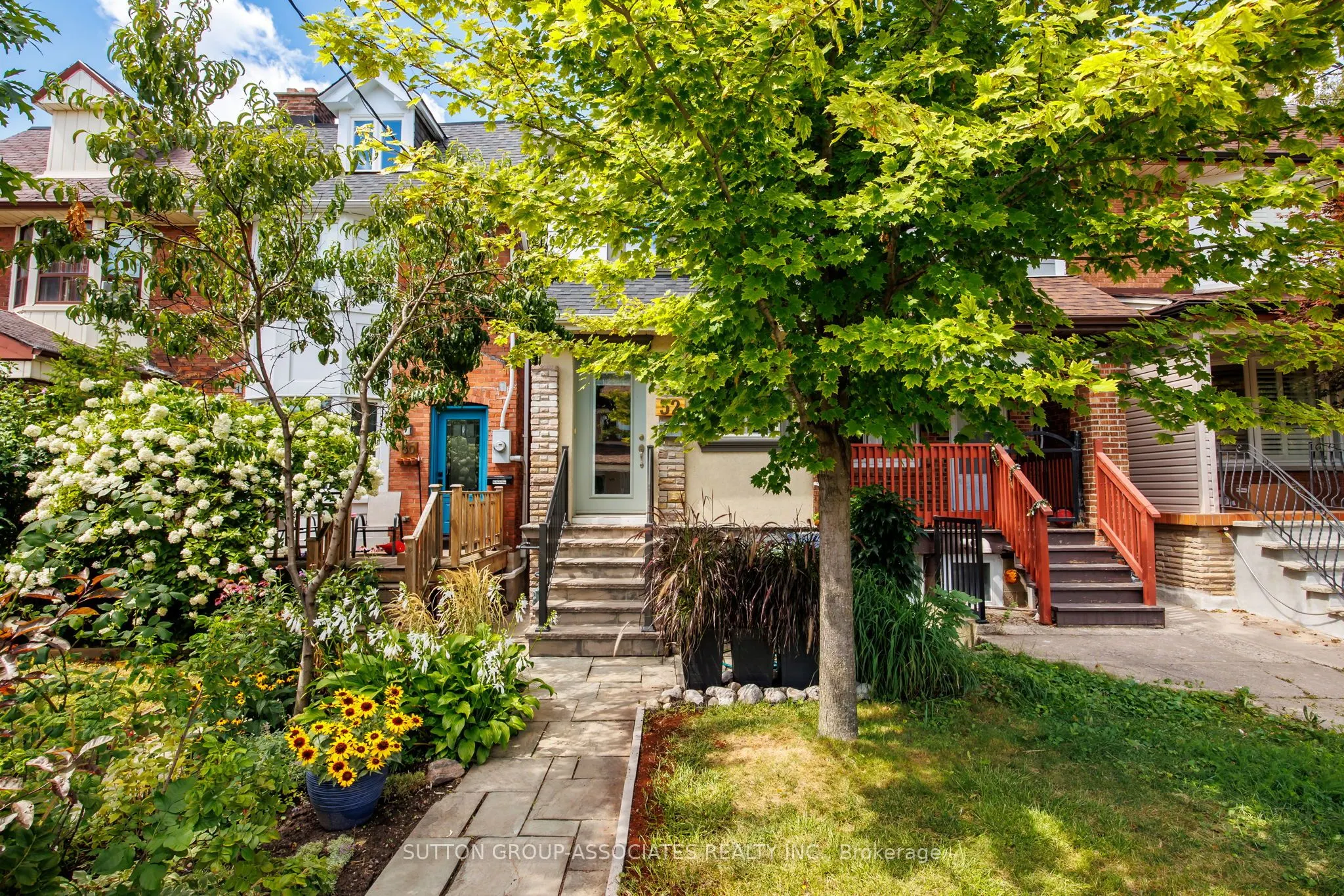 32 St Clair Gardens