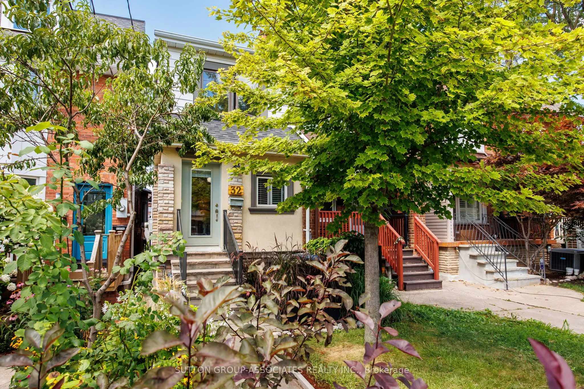 32 St Clair Gardens