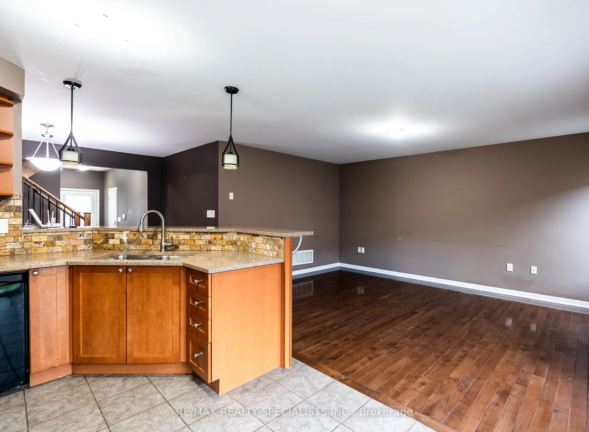 212 Prosser Circle S