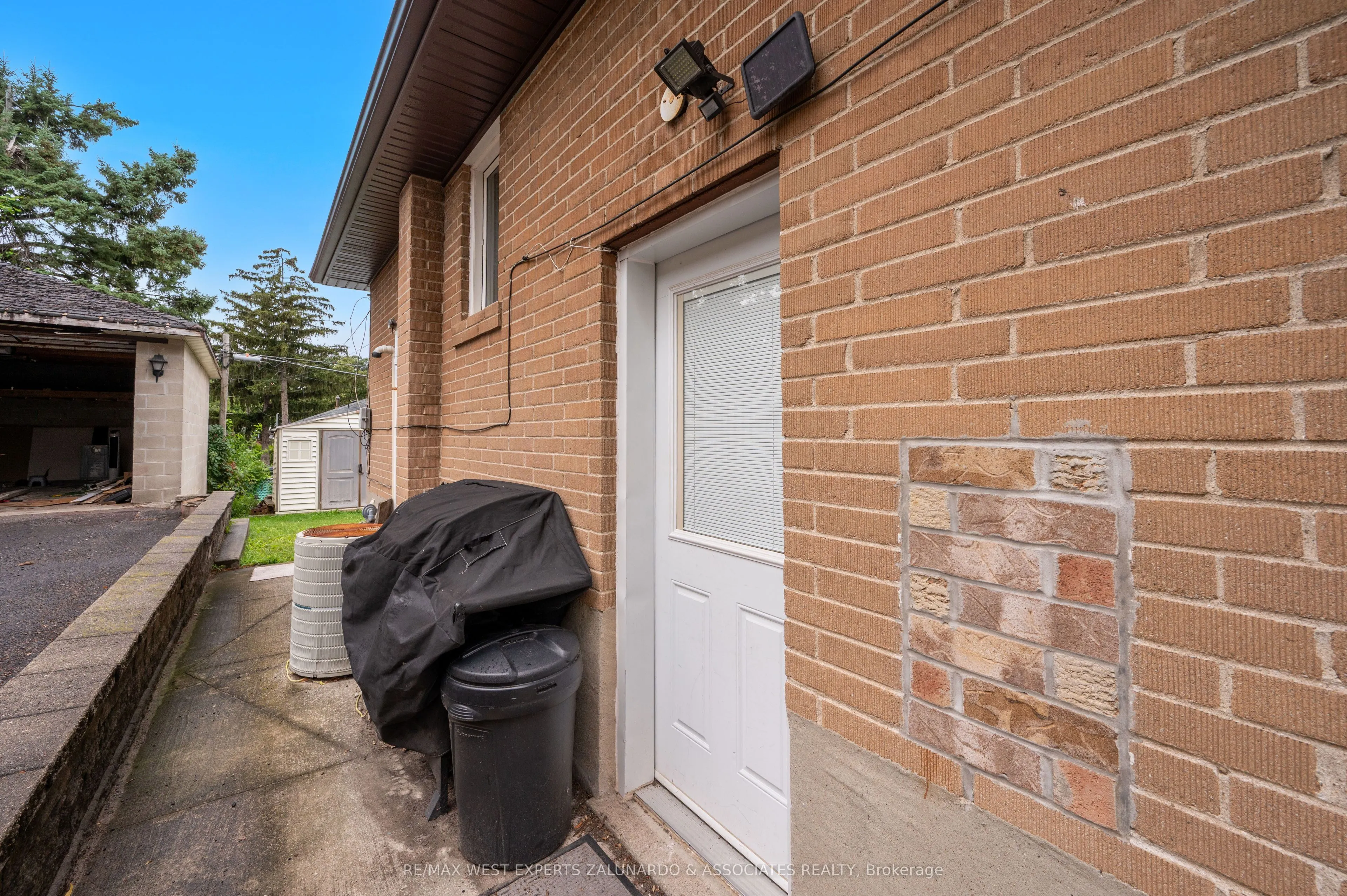 10 Dashwood Crescent