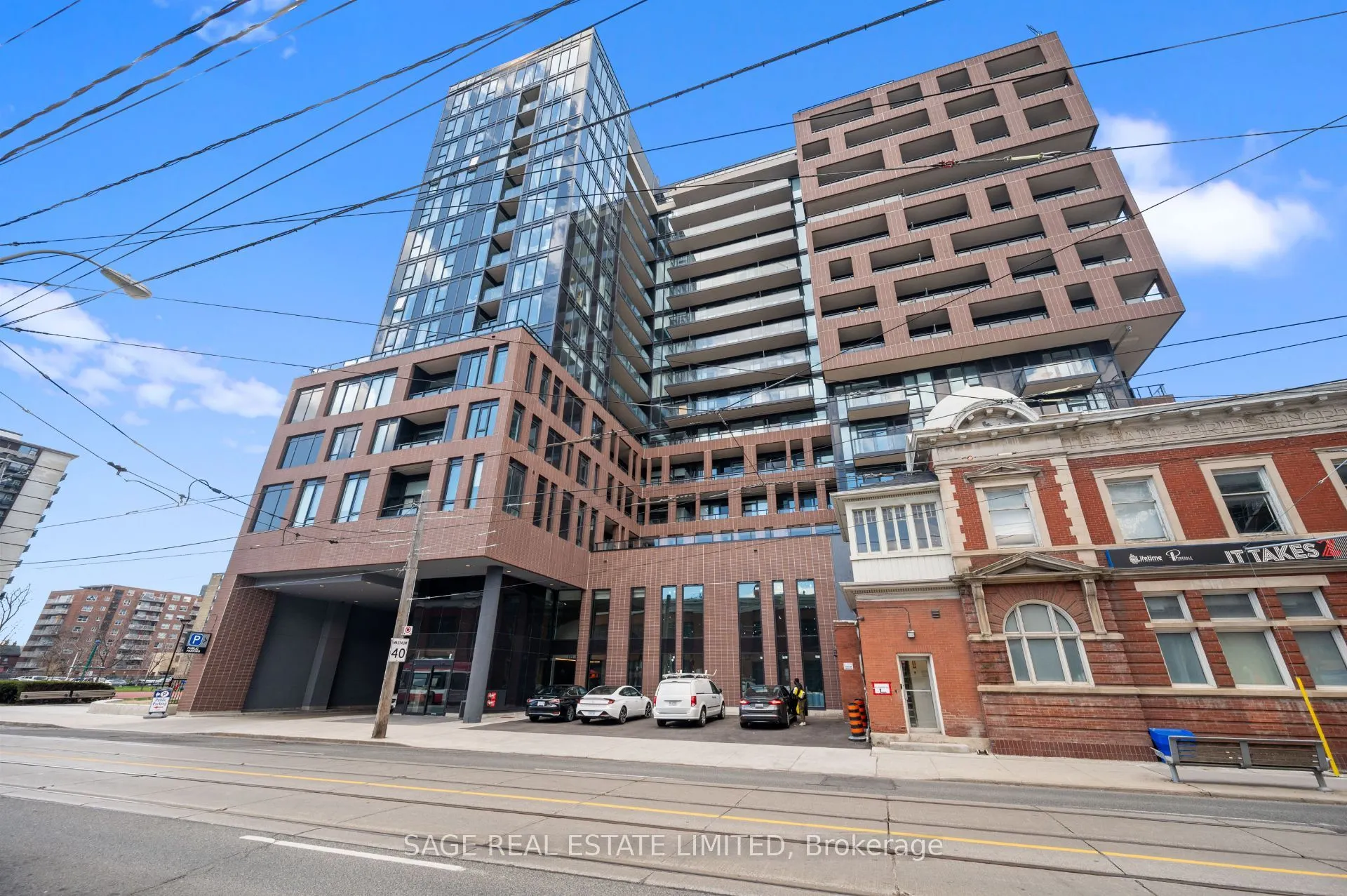 270 Dufferin Street, #711